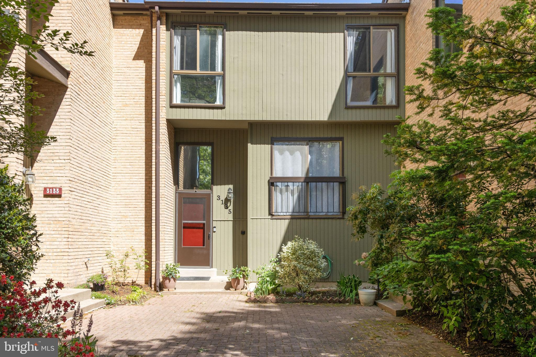 CHESTERFIELD MEWS - Residential