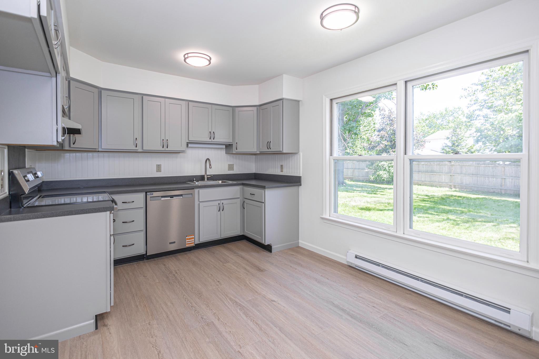 STERLING KNOLL - Residential