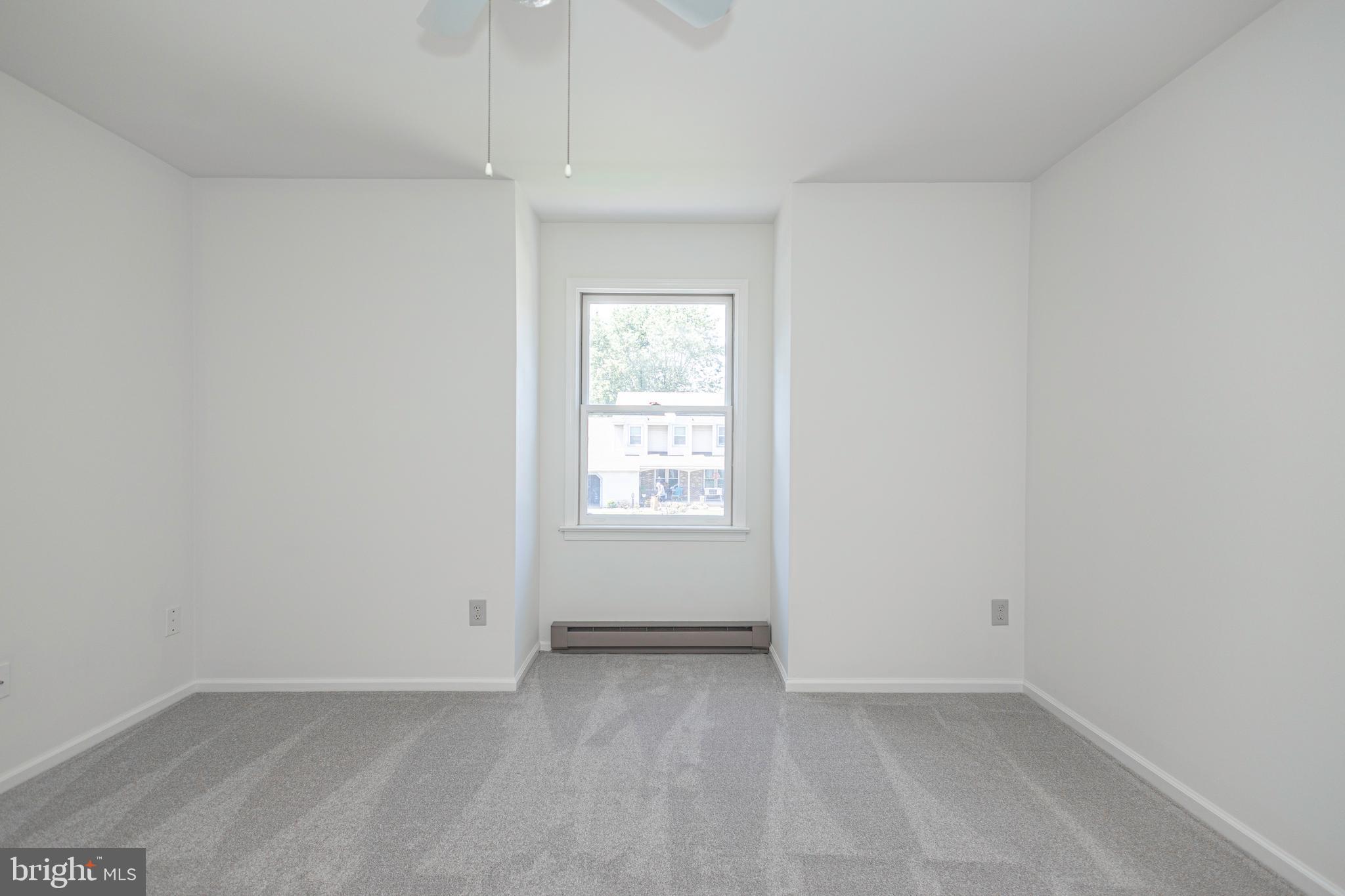 STERLING KNOLL - Residential