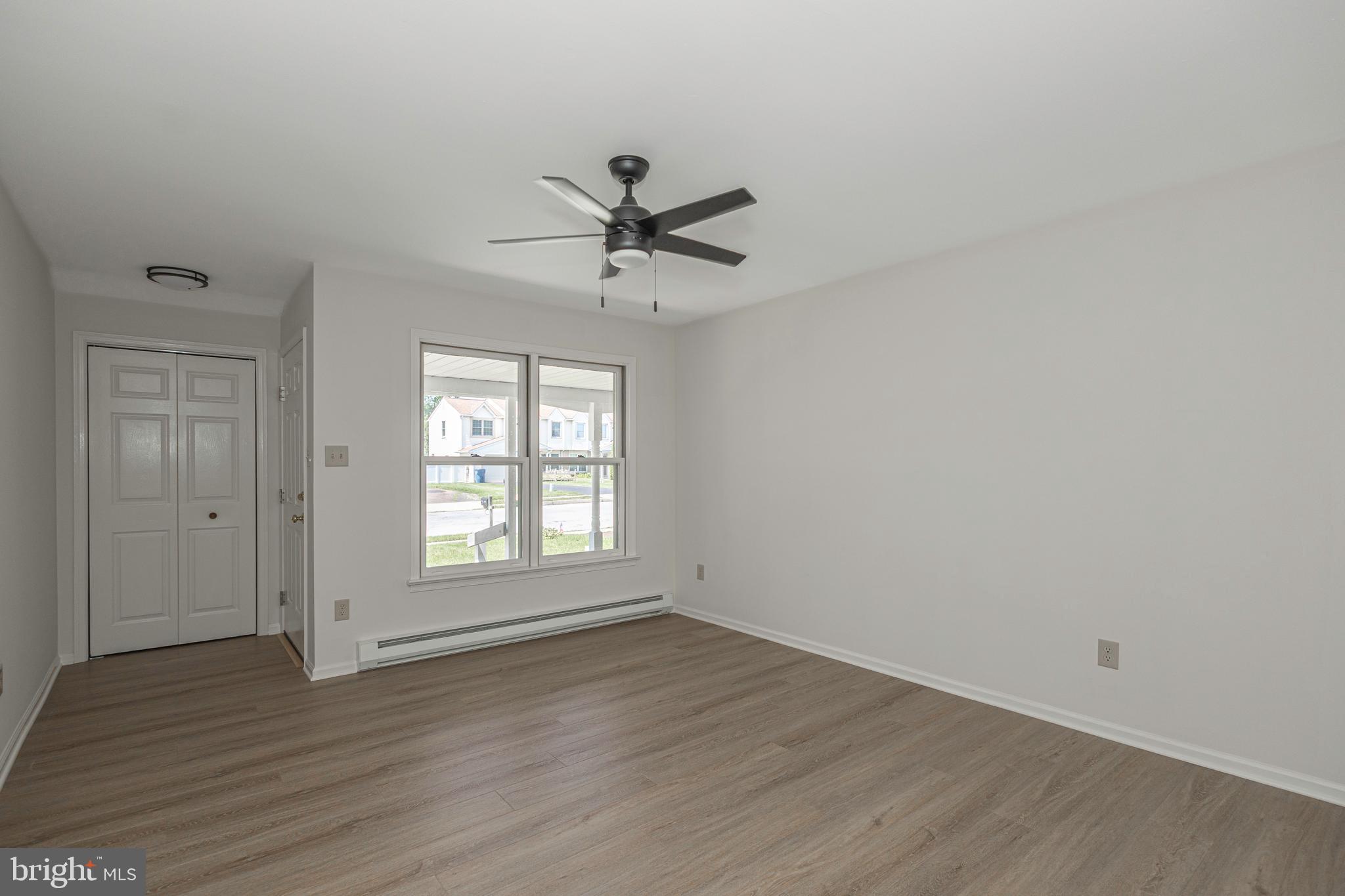 STERLING KNOLL - Residential