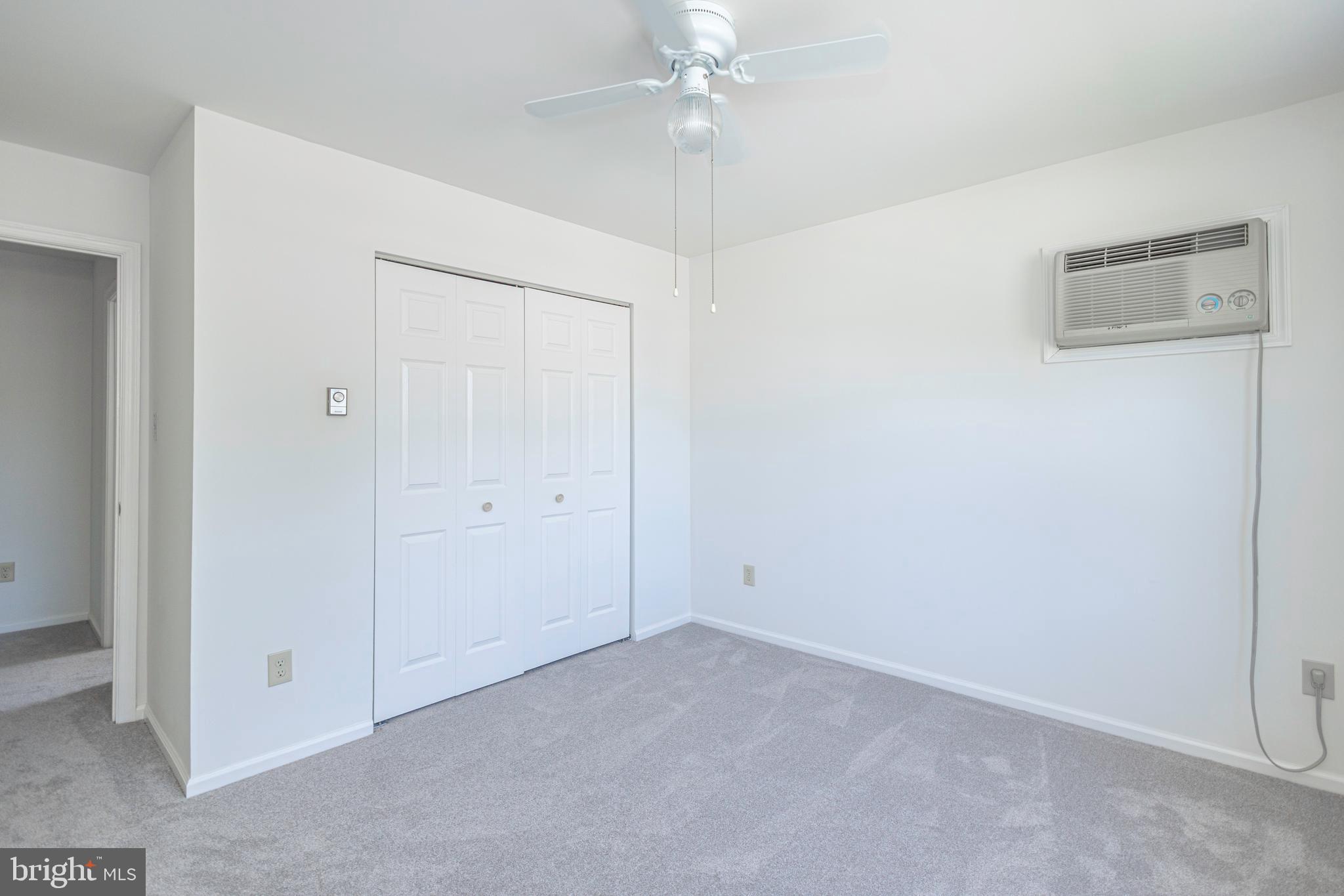 STERLING KNOLL - Residential