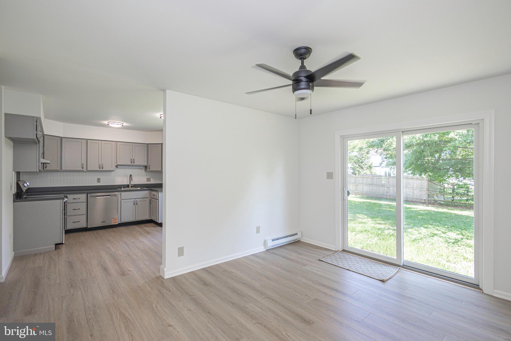 STERLING KNOLL - Residential