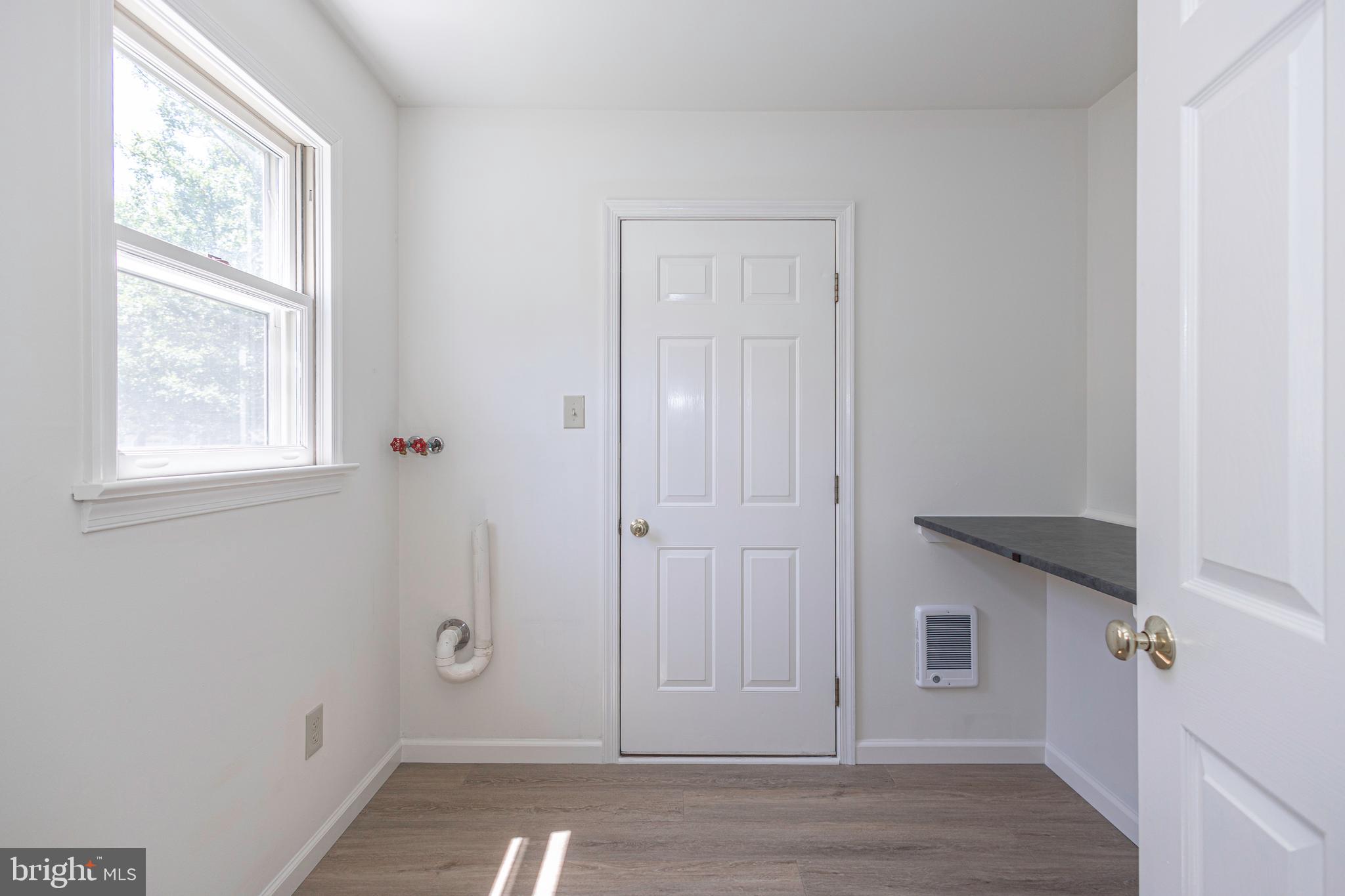 STERLING KNOLL - Residential