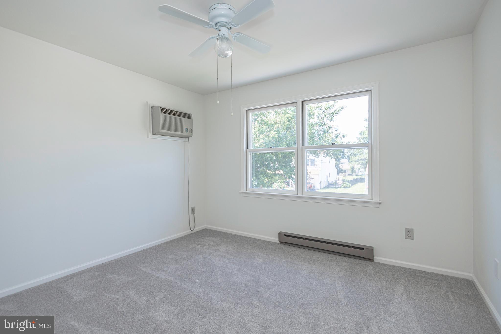 STERLING KNOLL - Residential