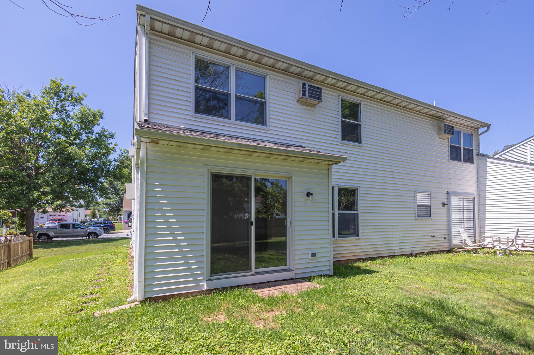 STERLING KNOLL - Residential