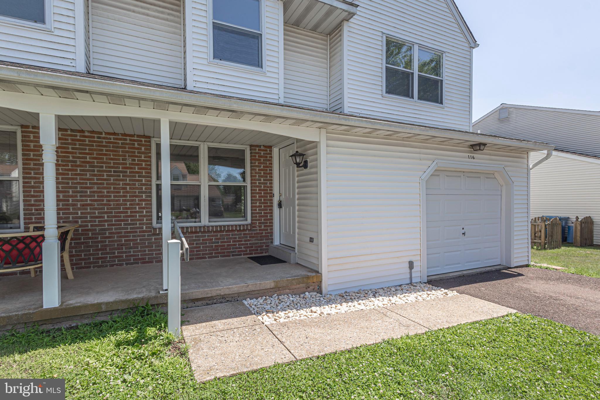 STERLING KNOLL - Residential