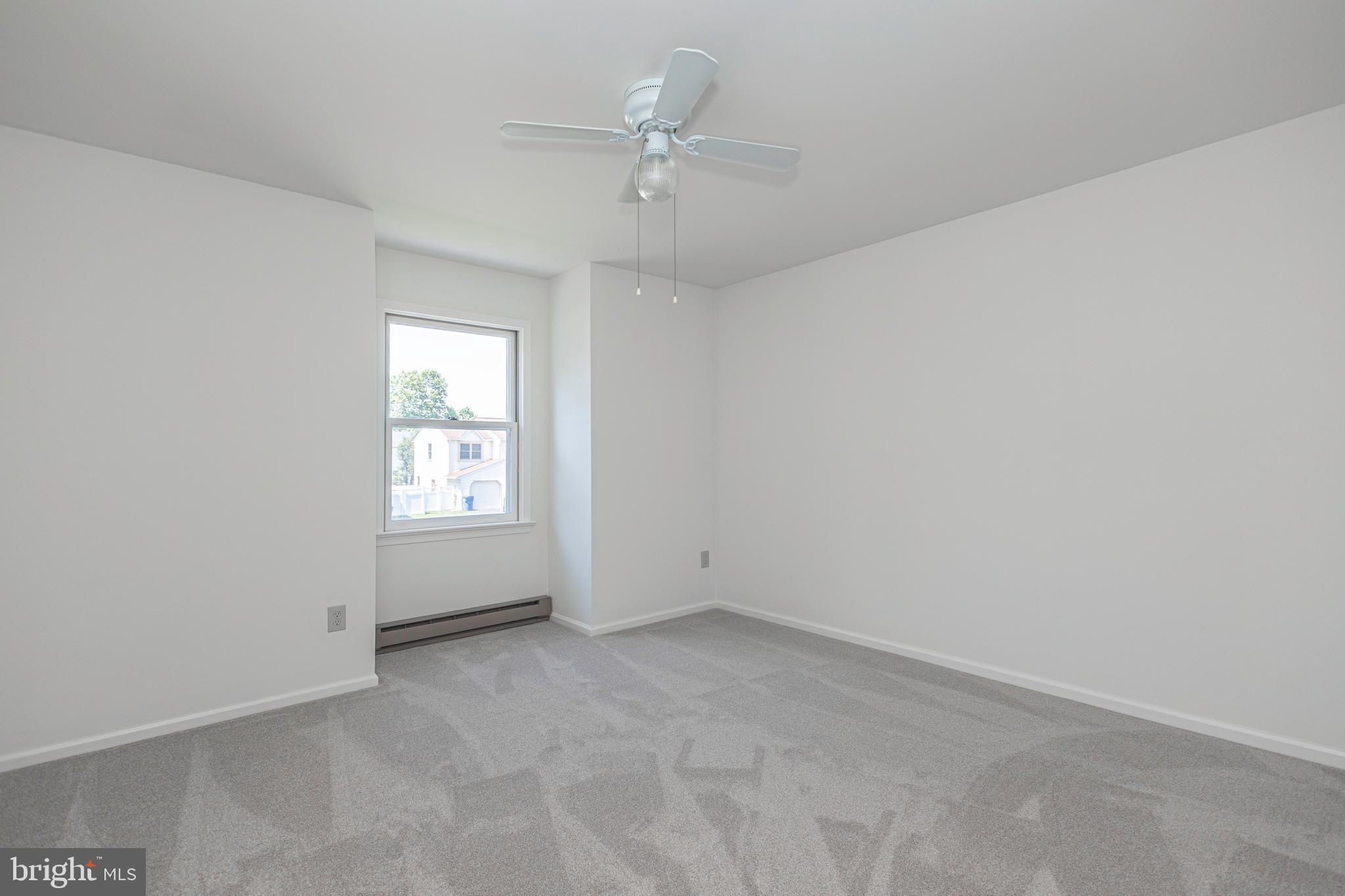 STERLING KNOLL - Residential