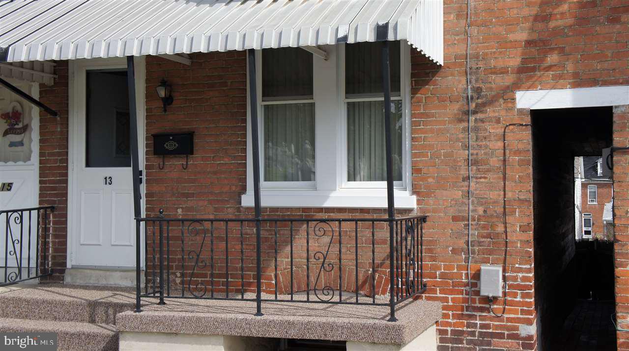 NORTH YORK - Residential
