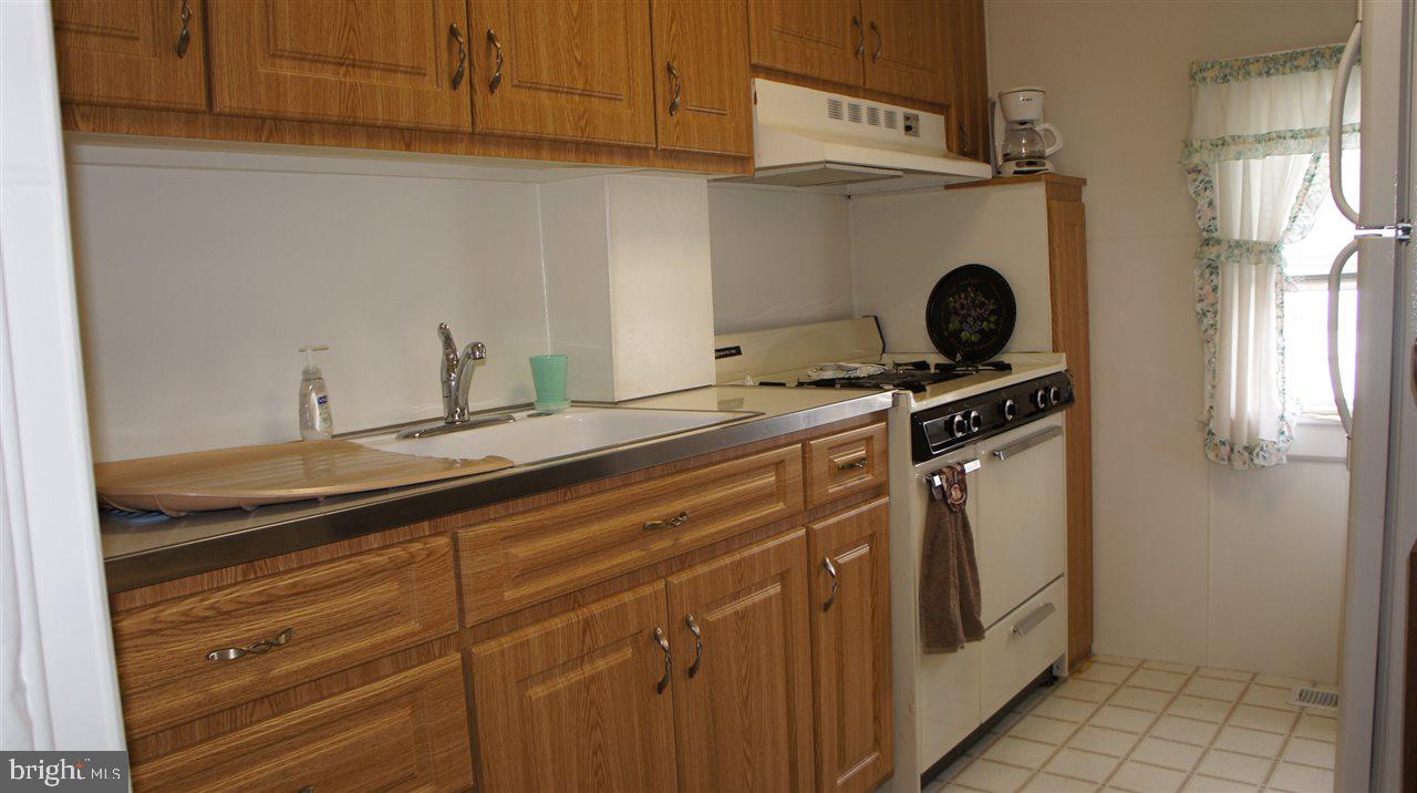 NORTH YORK - Residential