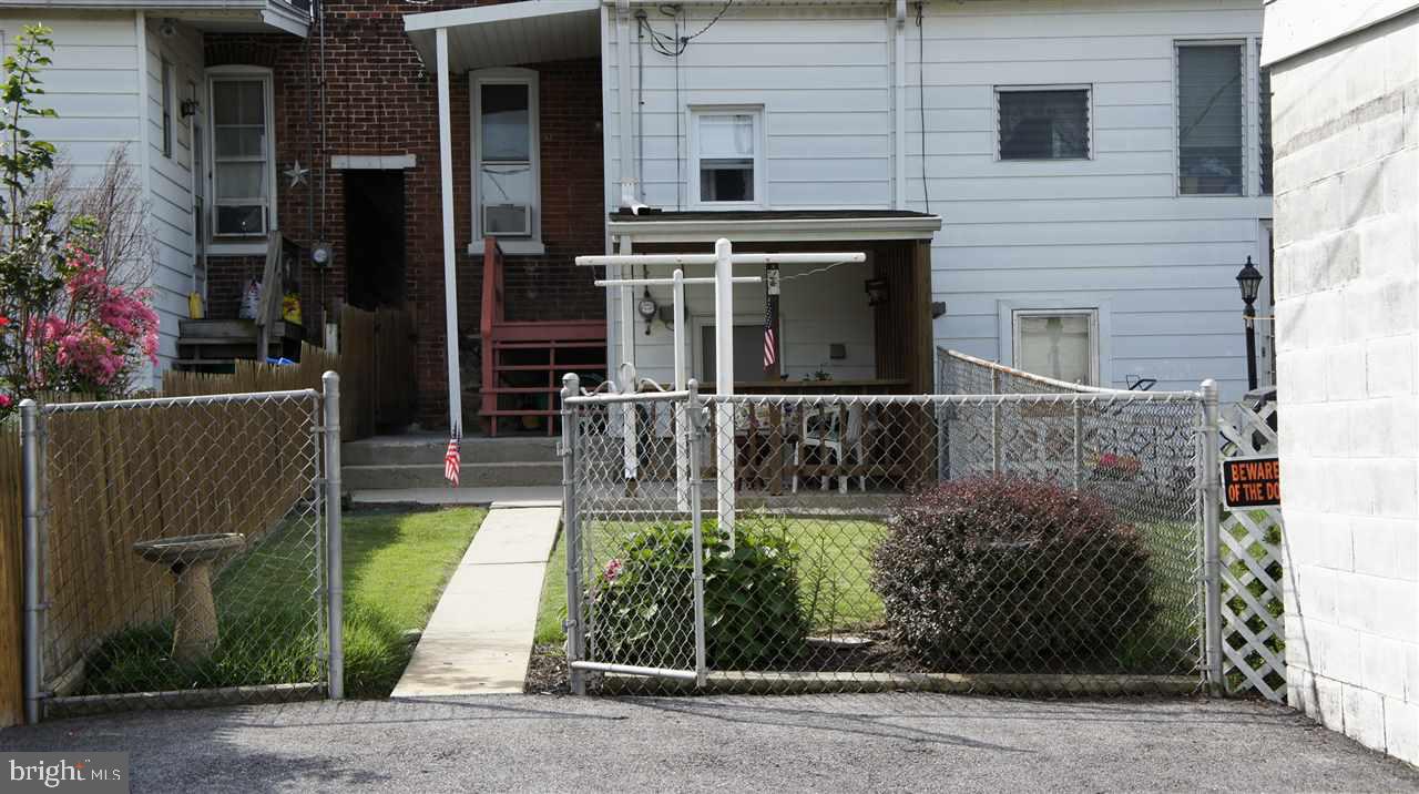 NORTH YORK - Residential