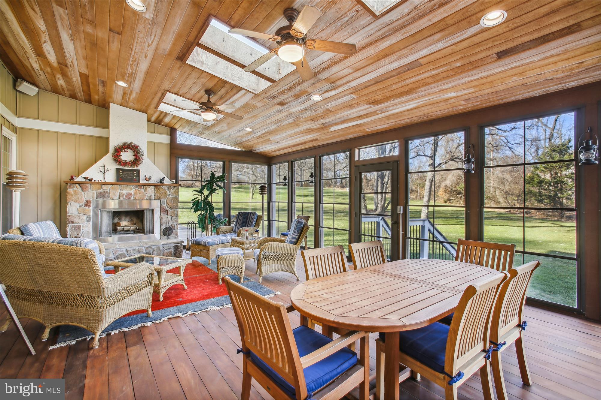 CROSSFIELDS - Residential