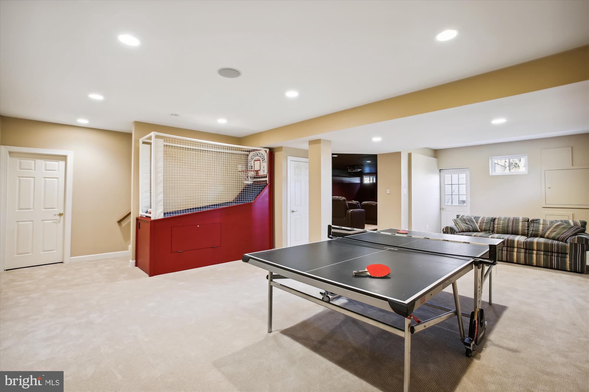 CROSSFIELDS - Residential