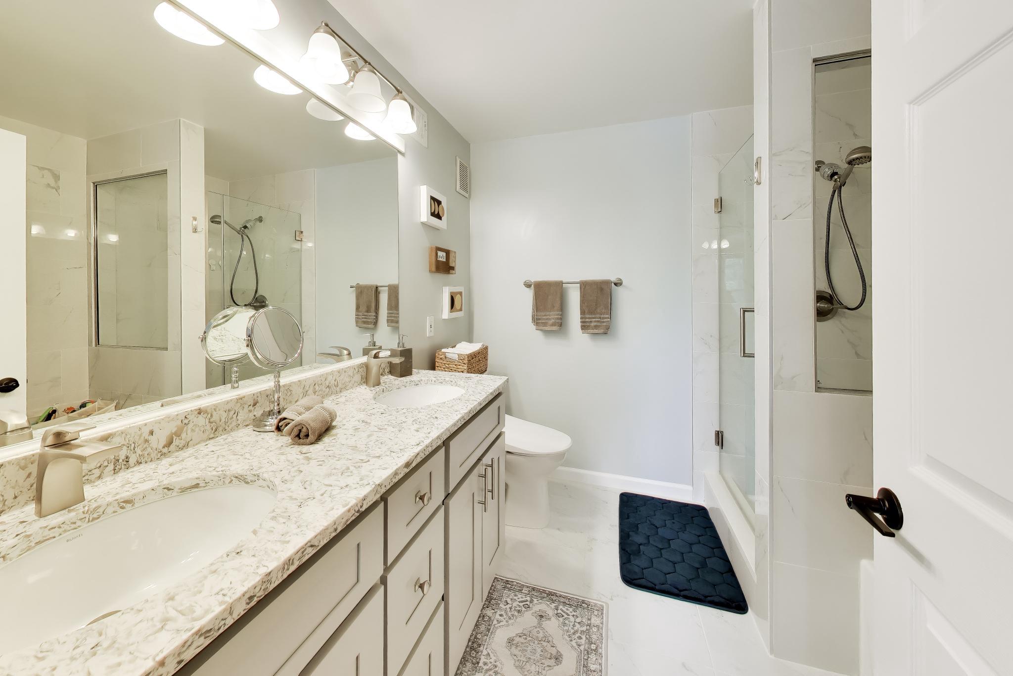 GLADE AT HUNTERS WOODS - Residential