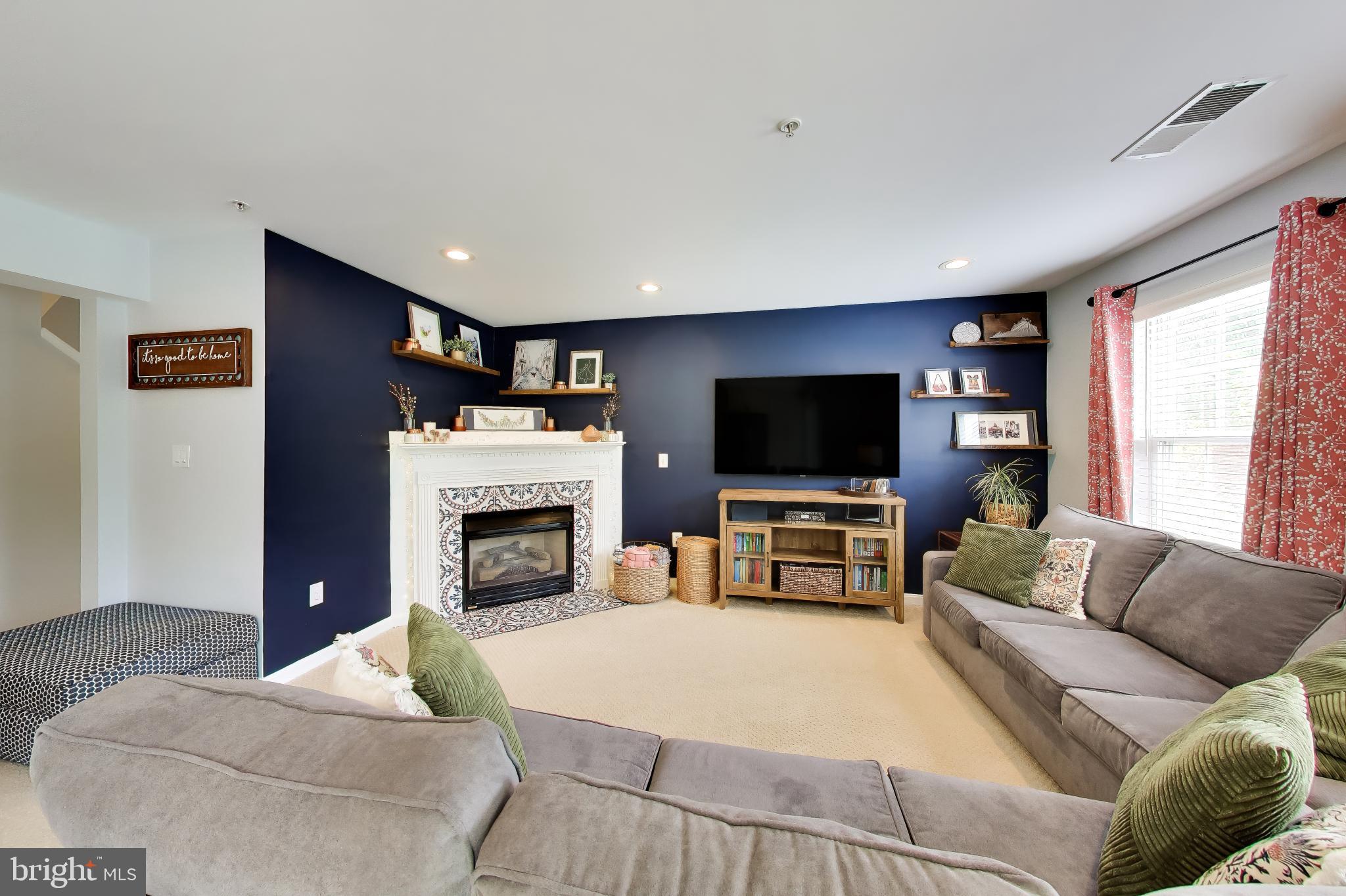 GLADE AT HUNTERS WOODS - Residential