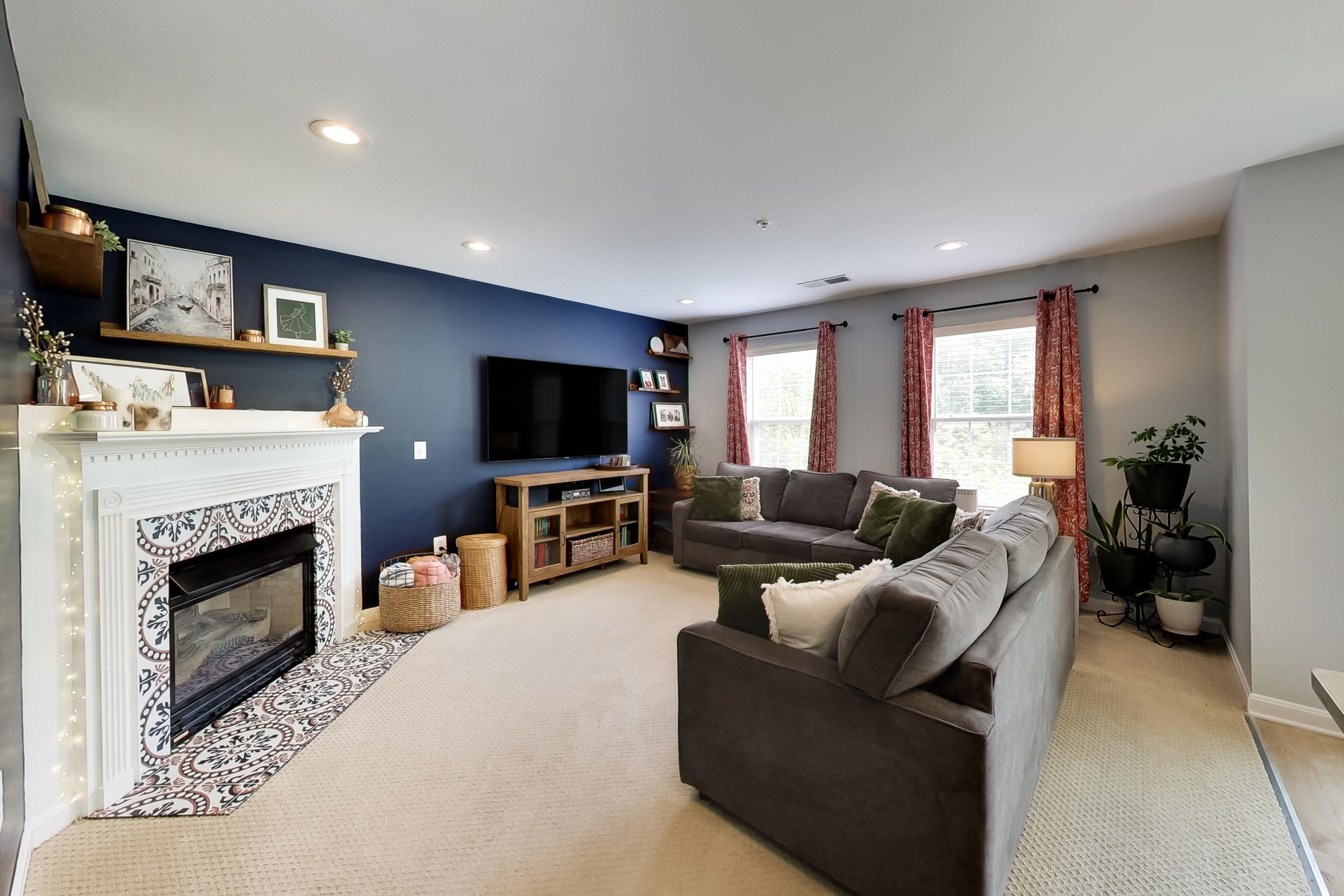 GLADE AT HUNTERS WOODS - Residential