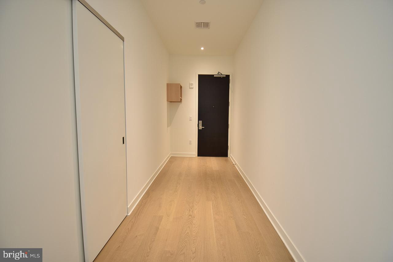 THE BORO TYSONS - Residential