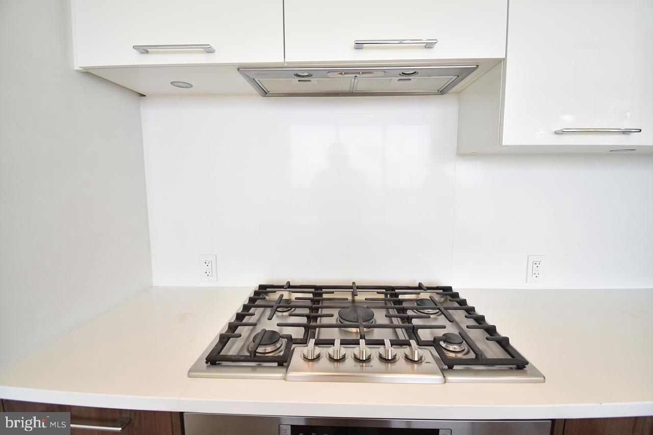 THE BORO TYSONS - Residential