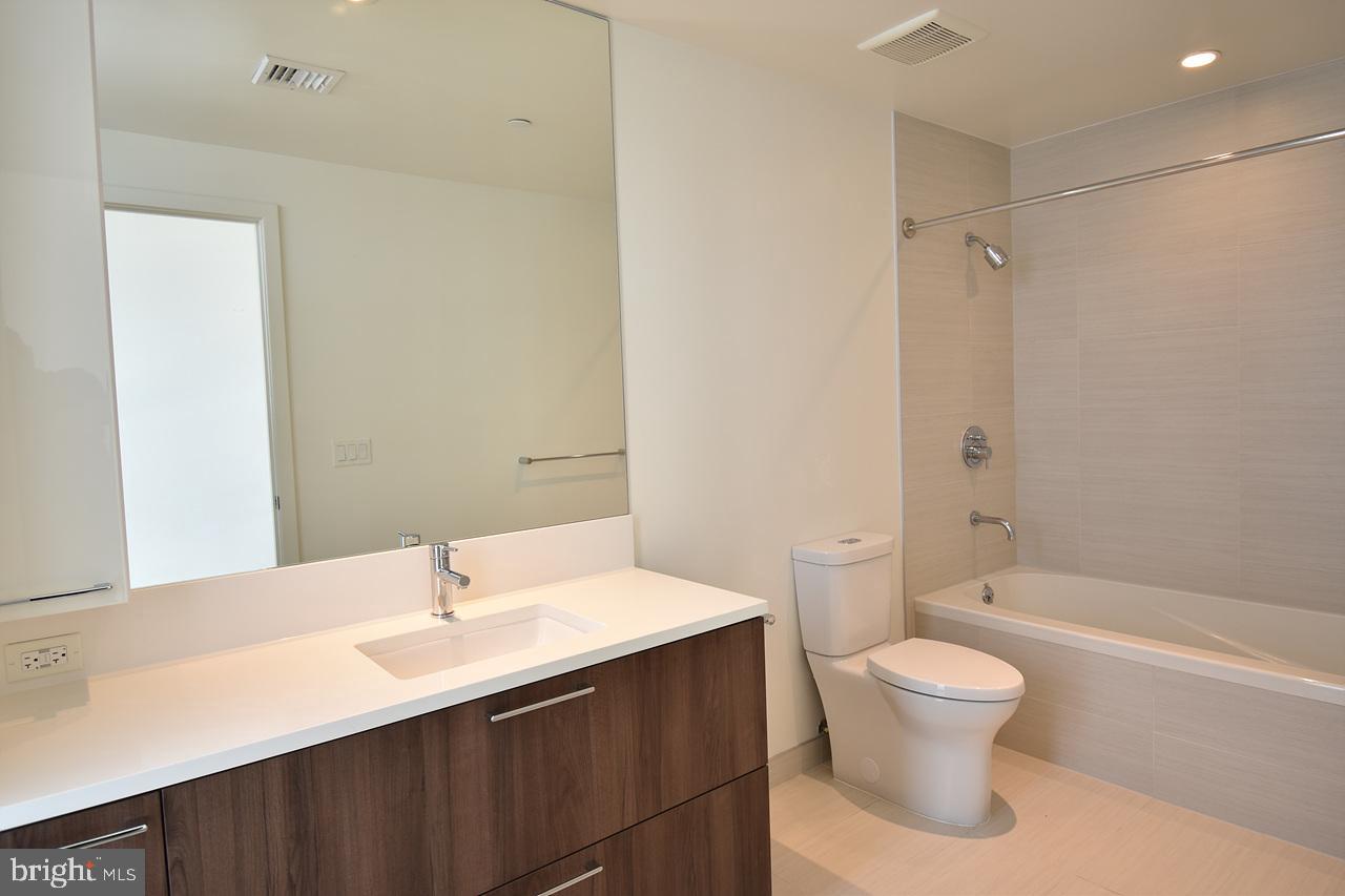 THE BORO TYSONS - Residential