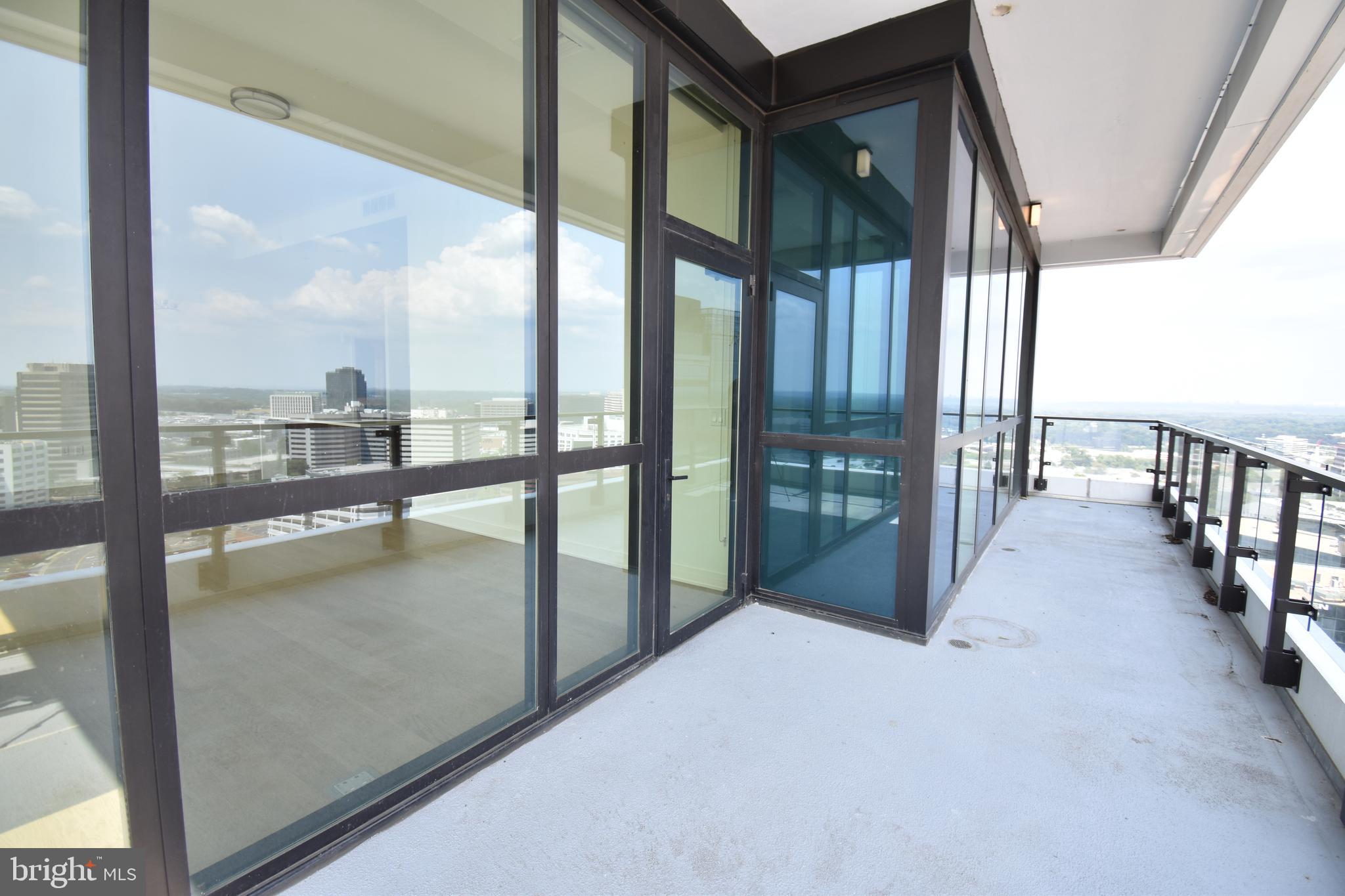 THE BORO TYSONS - Residential
