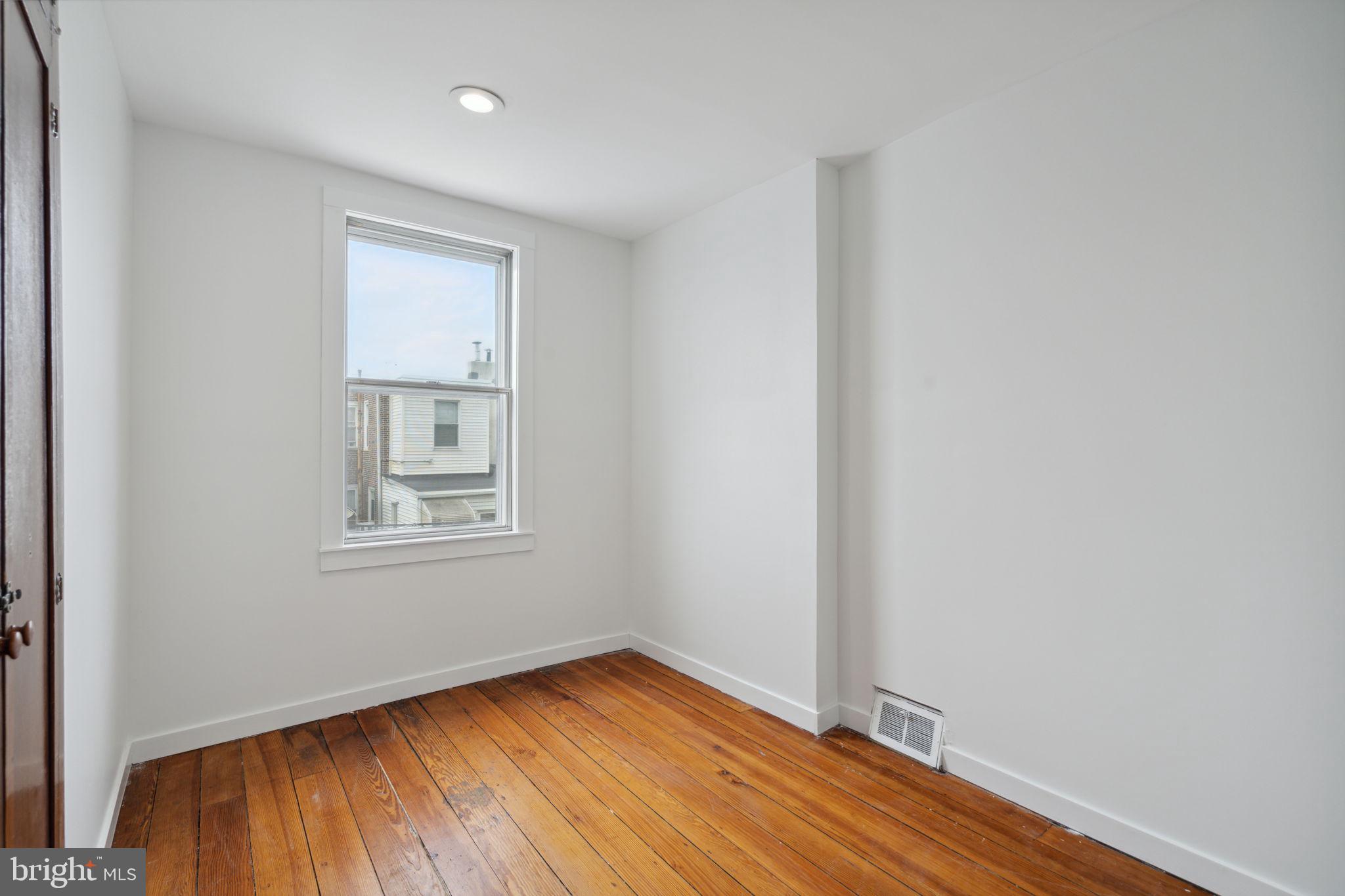 PORT RICHMOND - Residential
