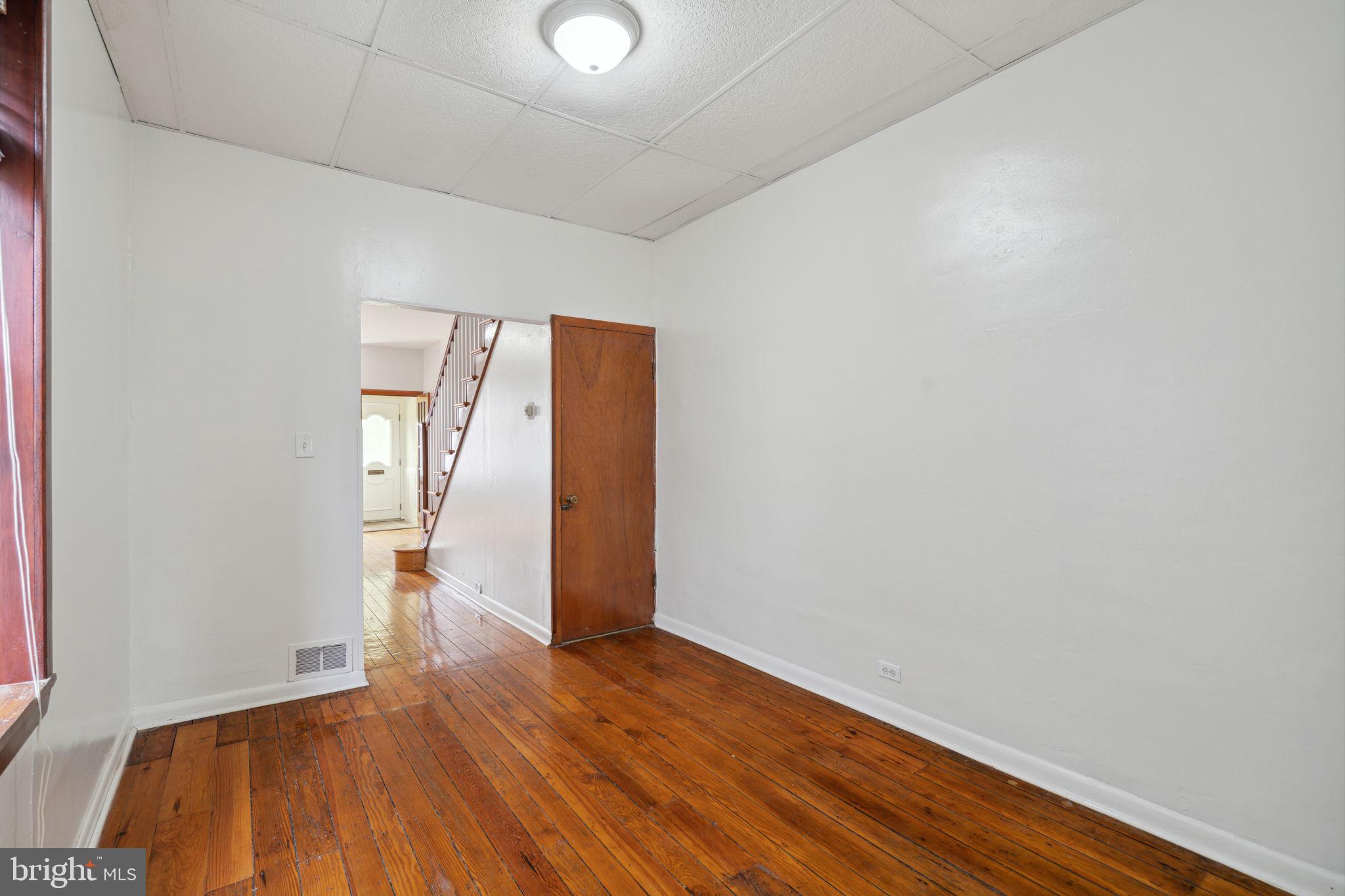 PORT RICHMOND - Residential
