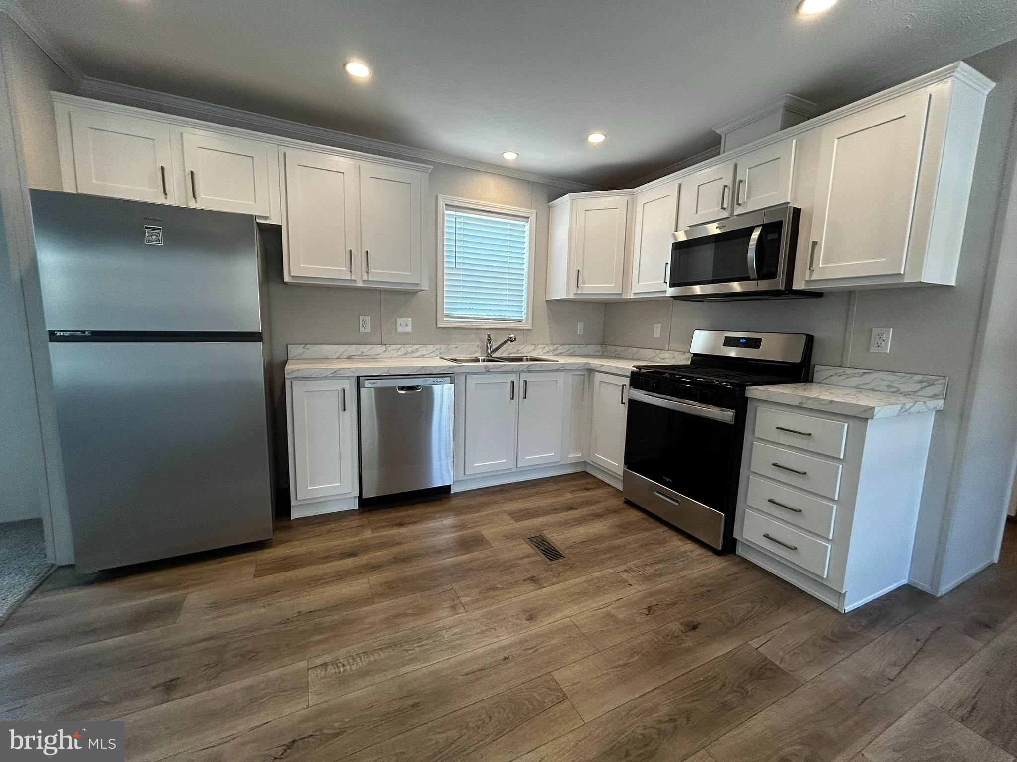 BROOKSIDE MOBILE HOME PK - Residential
