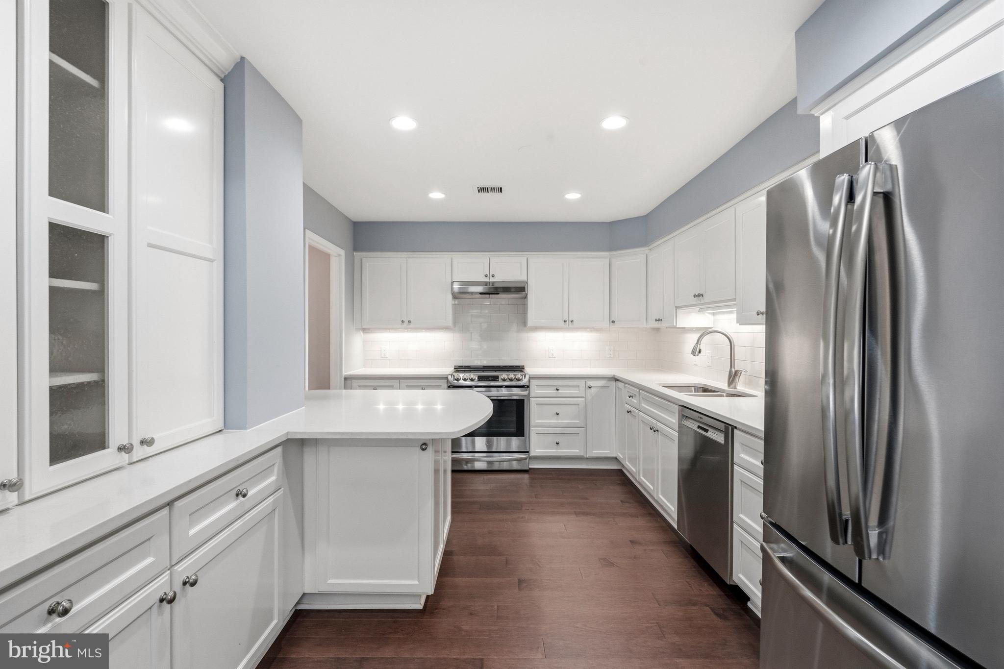 CHEVY CHASE - Residential
