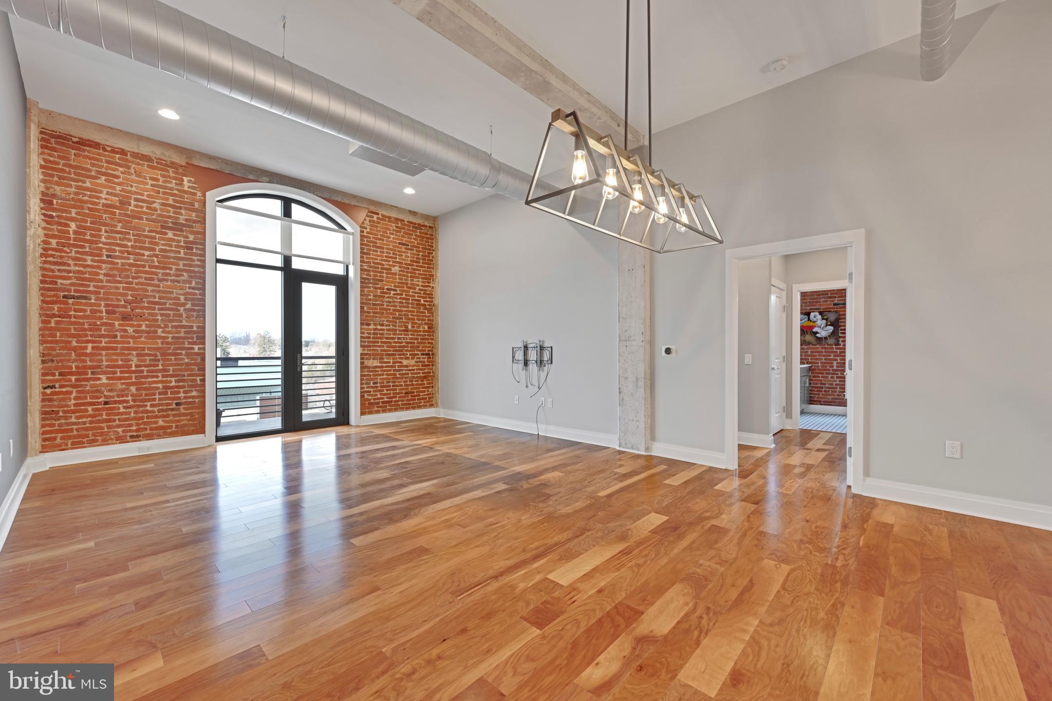 LANCASTER - Residential Lease
