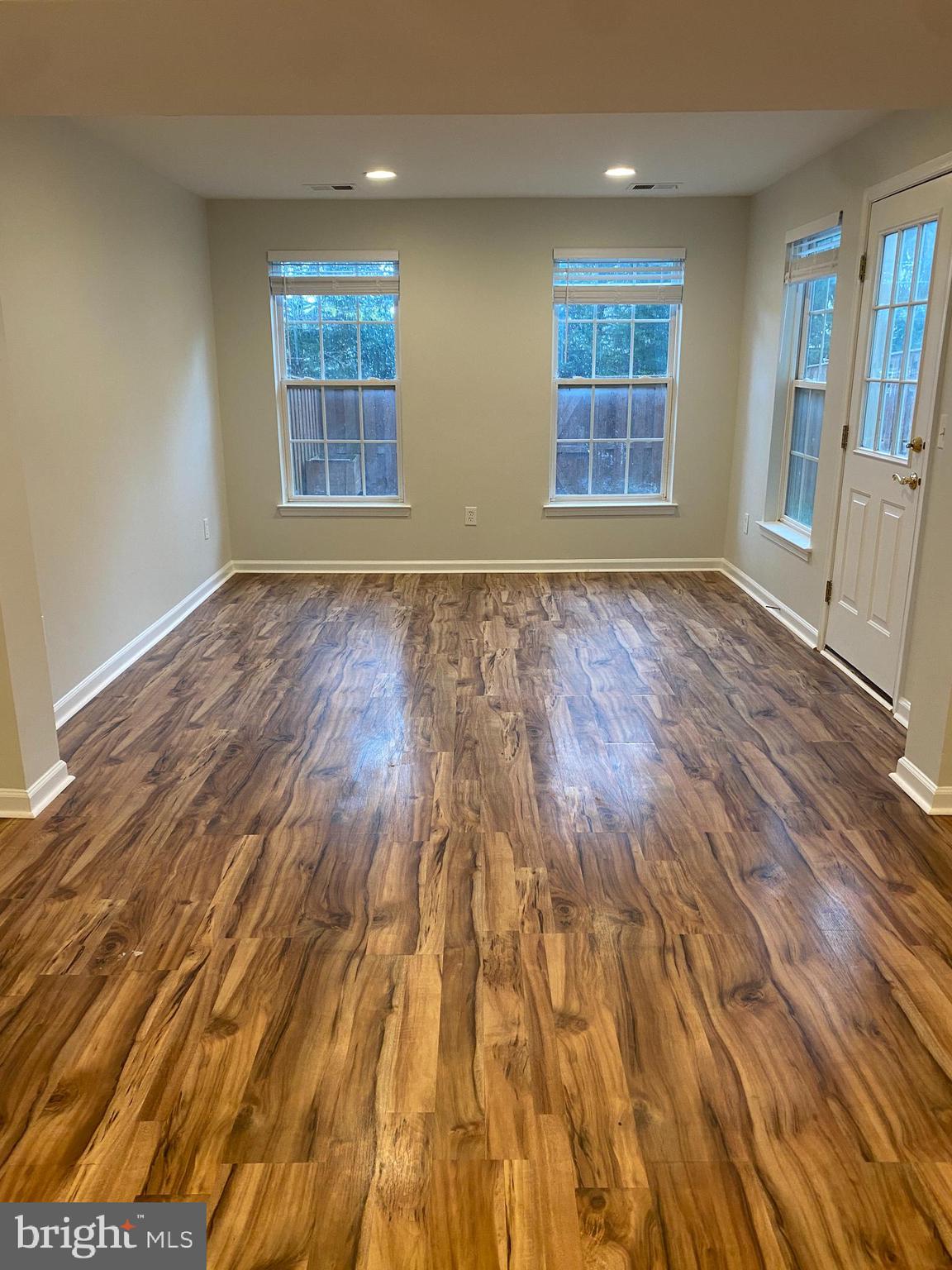 STEPHENS LANDING - Residential Lease