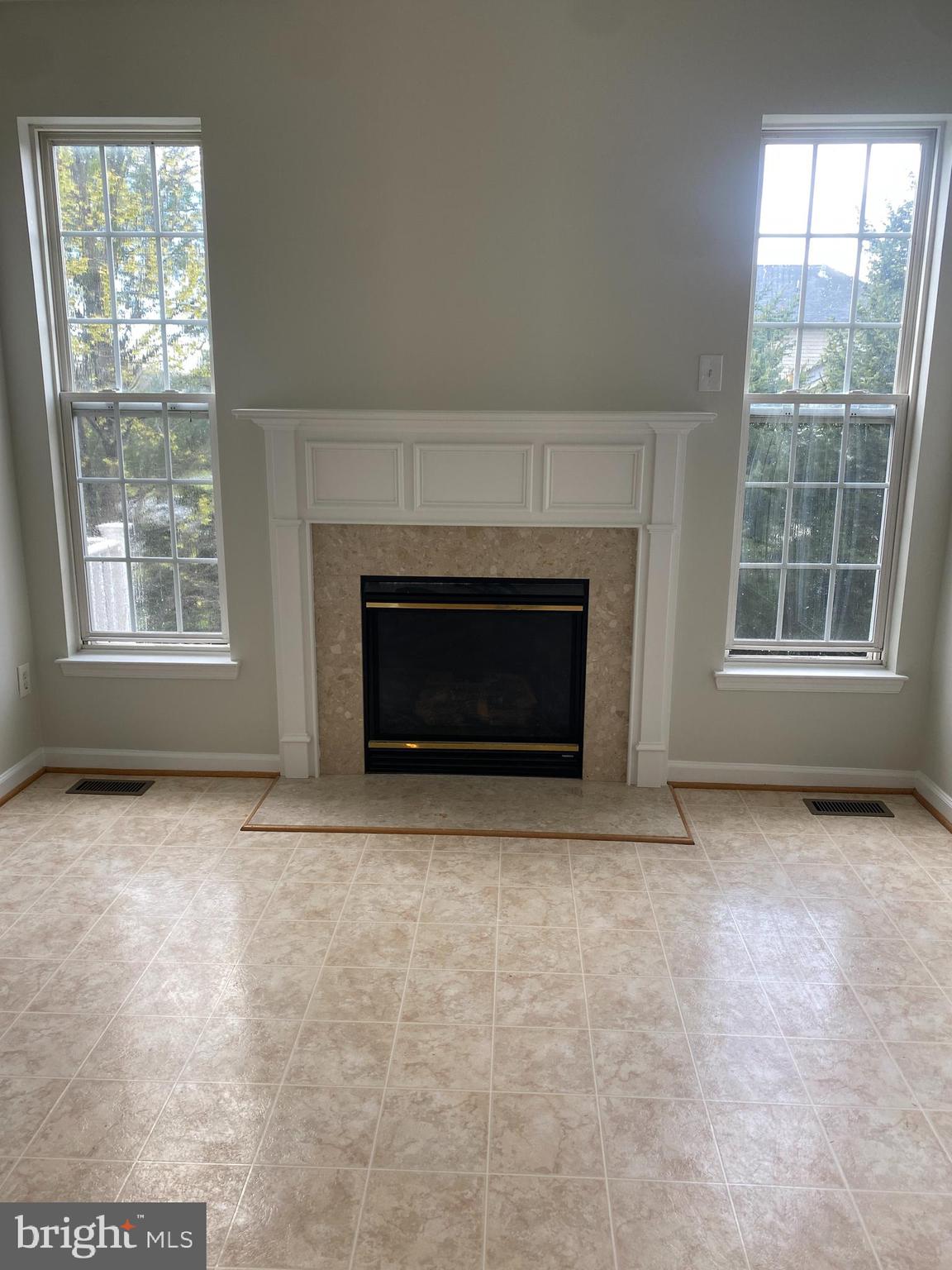 STEPHENS LANDING - Residential Lease