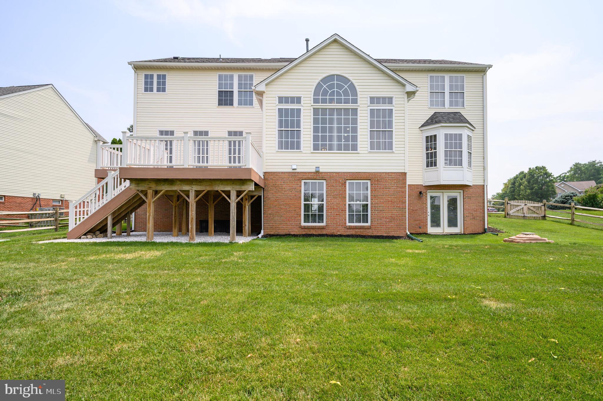 LOCUST HILL - Residential