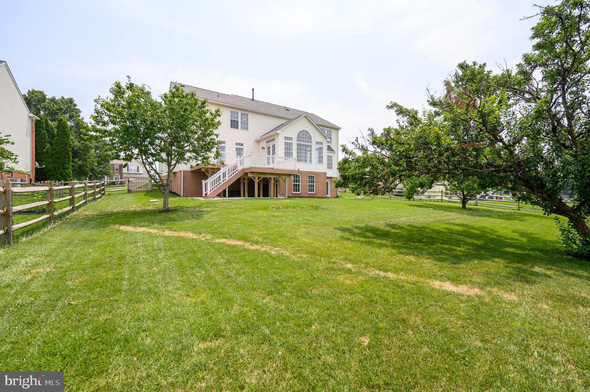 LOCUST HILL - Residential