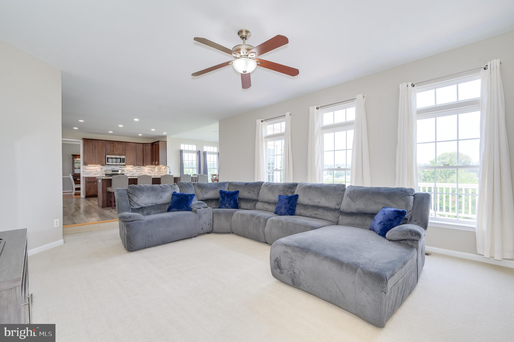 LOCUST HILL - Residential