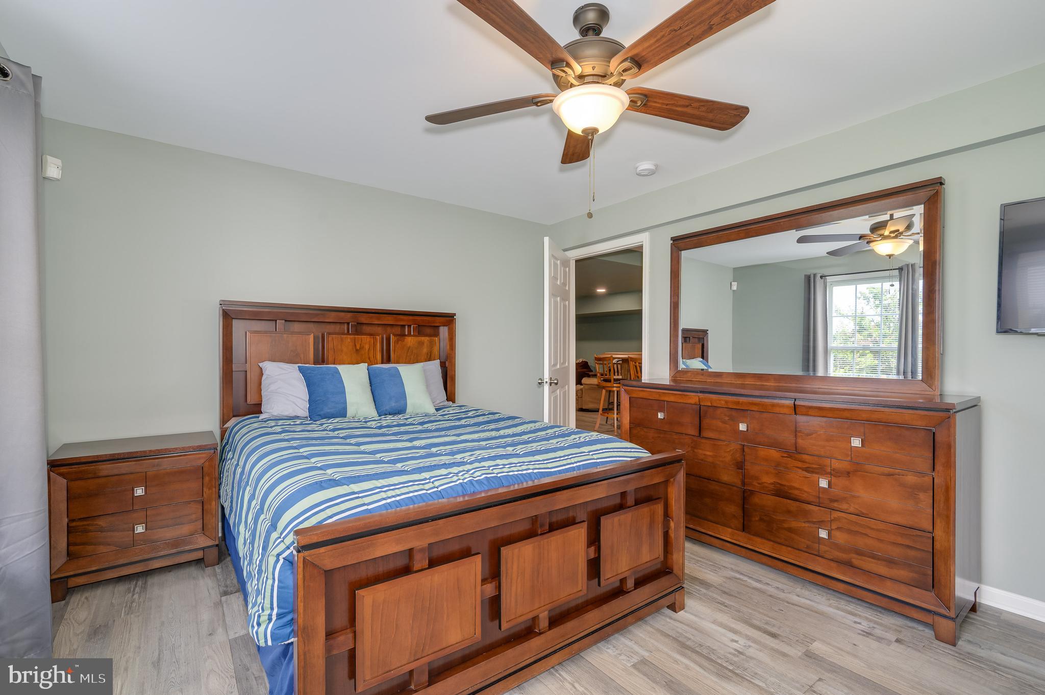 LOCUST HILL - Residential