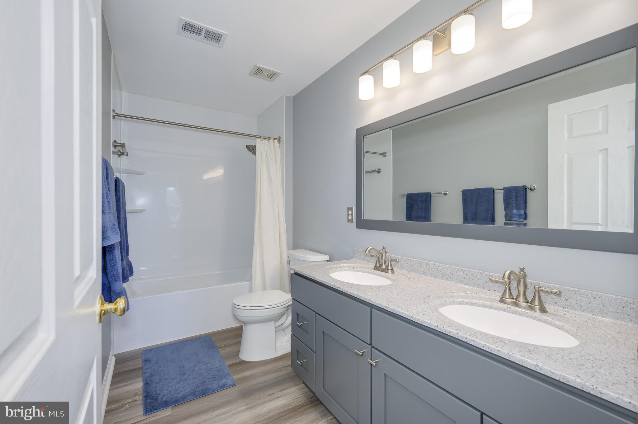 LOCUST HILL - Residential