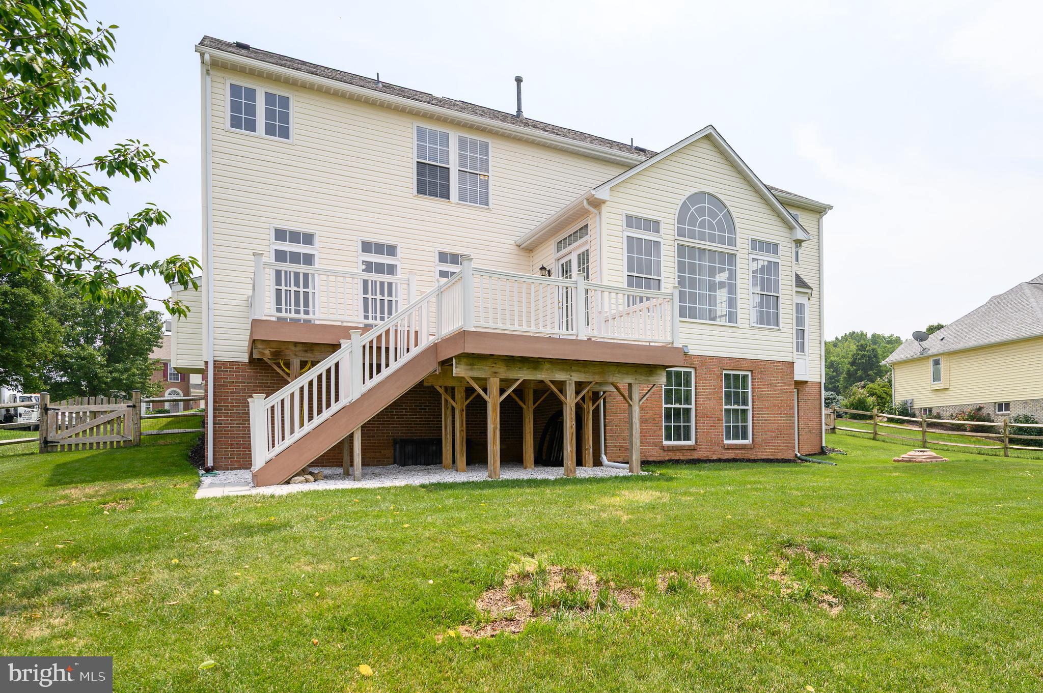 LOCUST HILL - Residential