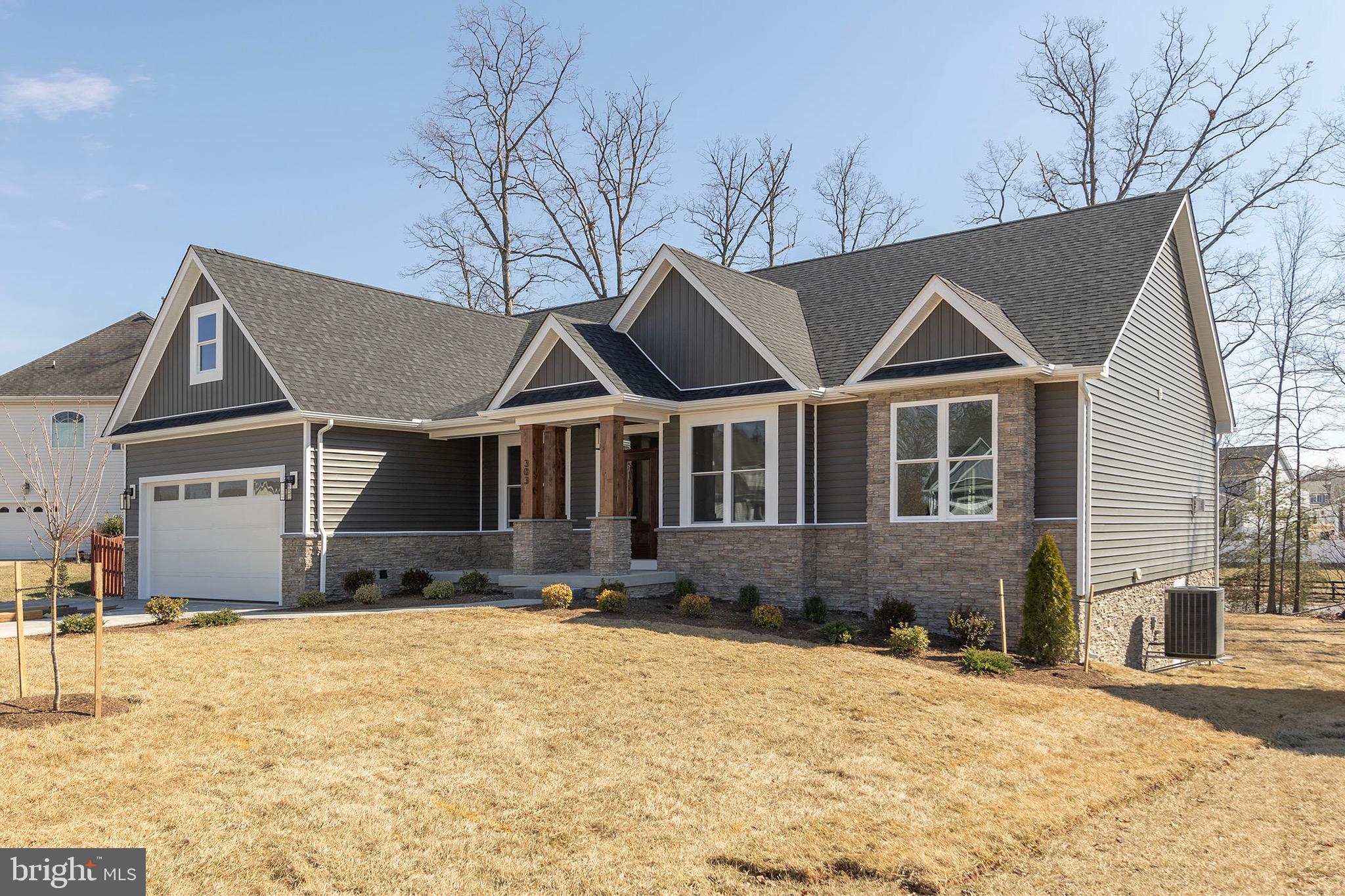 RAVEN POINTE - Residential