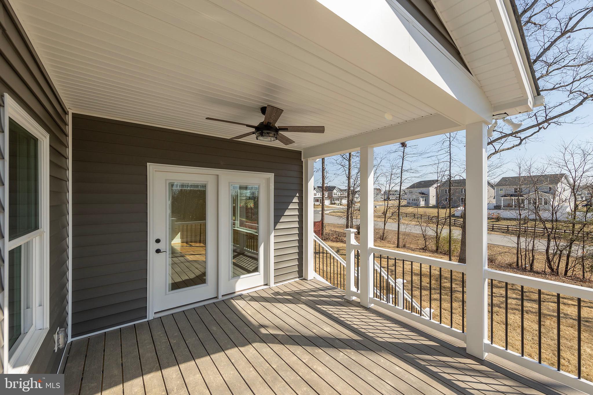 RAVEN POINTE - Residential