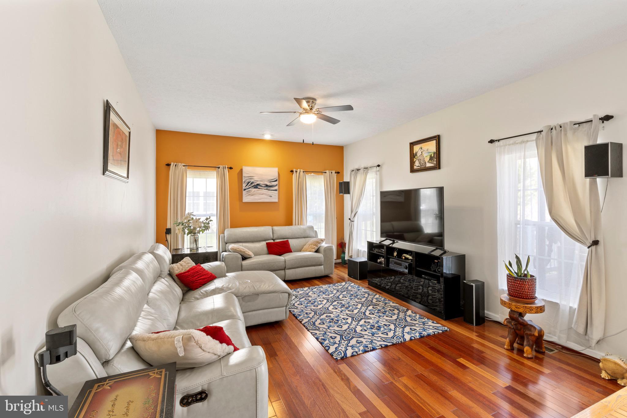 FOREST OAKS - Residential
