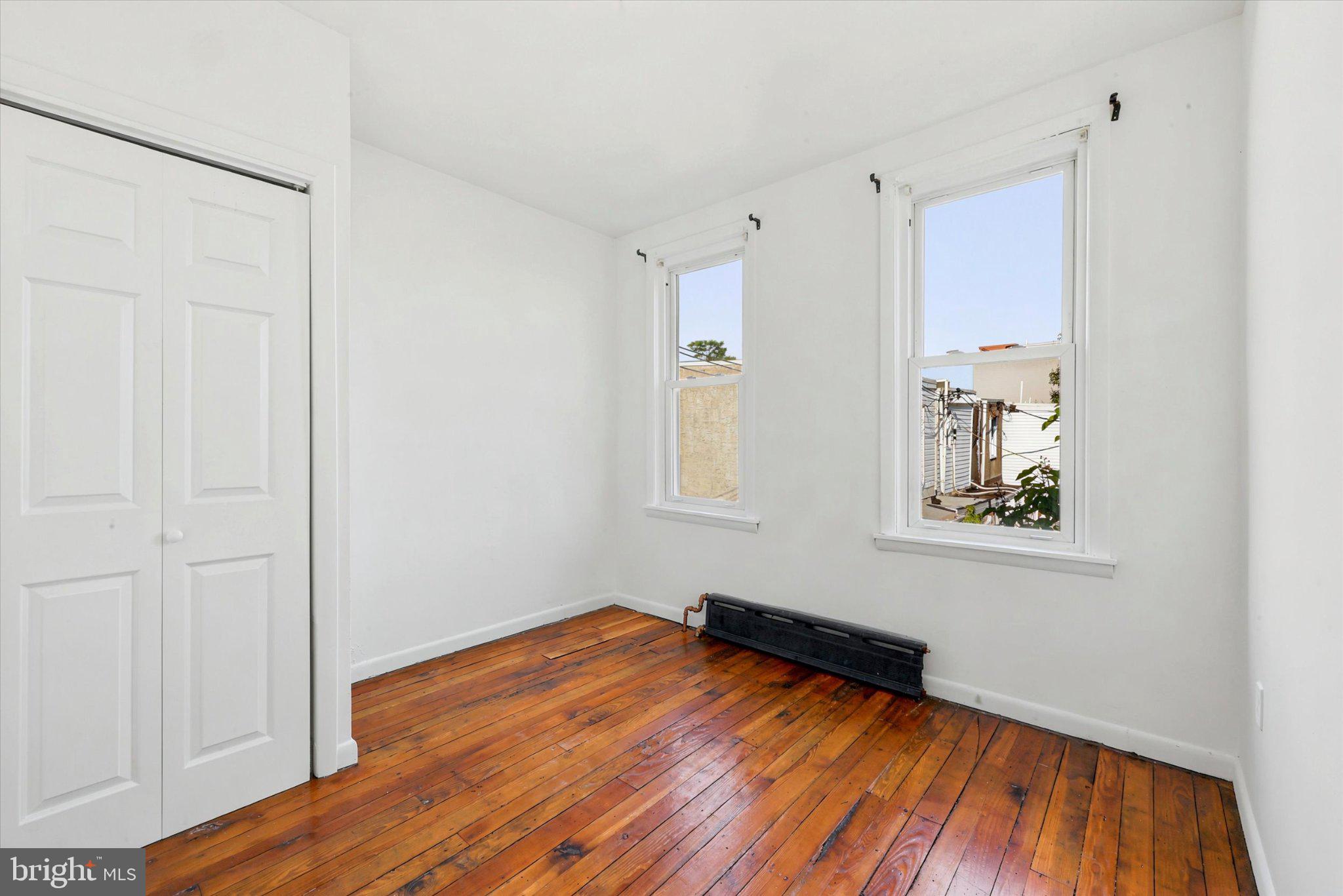 POINT BREEZE - Residential