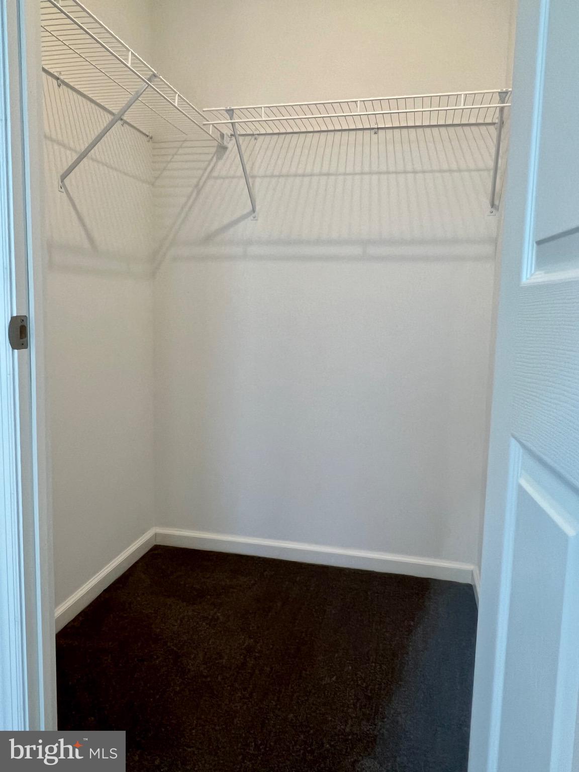 PINE VISTA ESTATES - Residential Lease