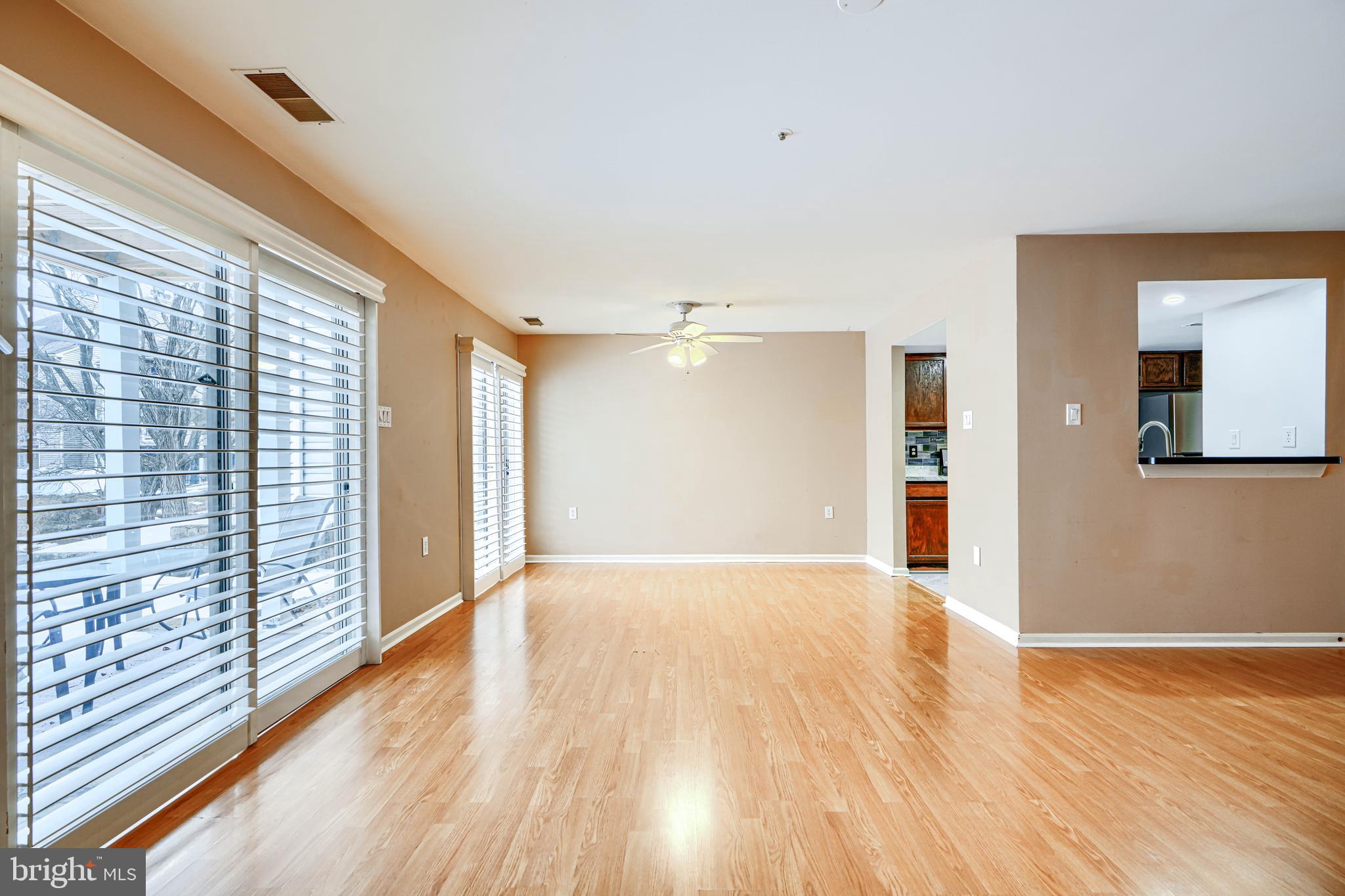 LAUREL LAKES - Residential