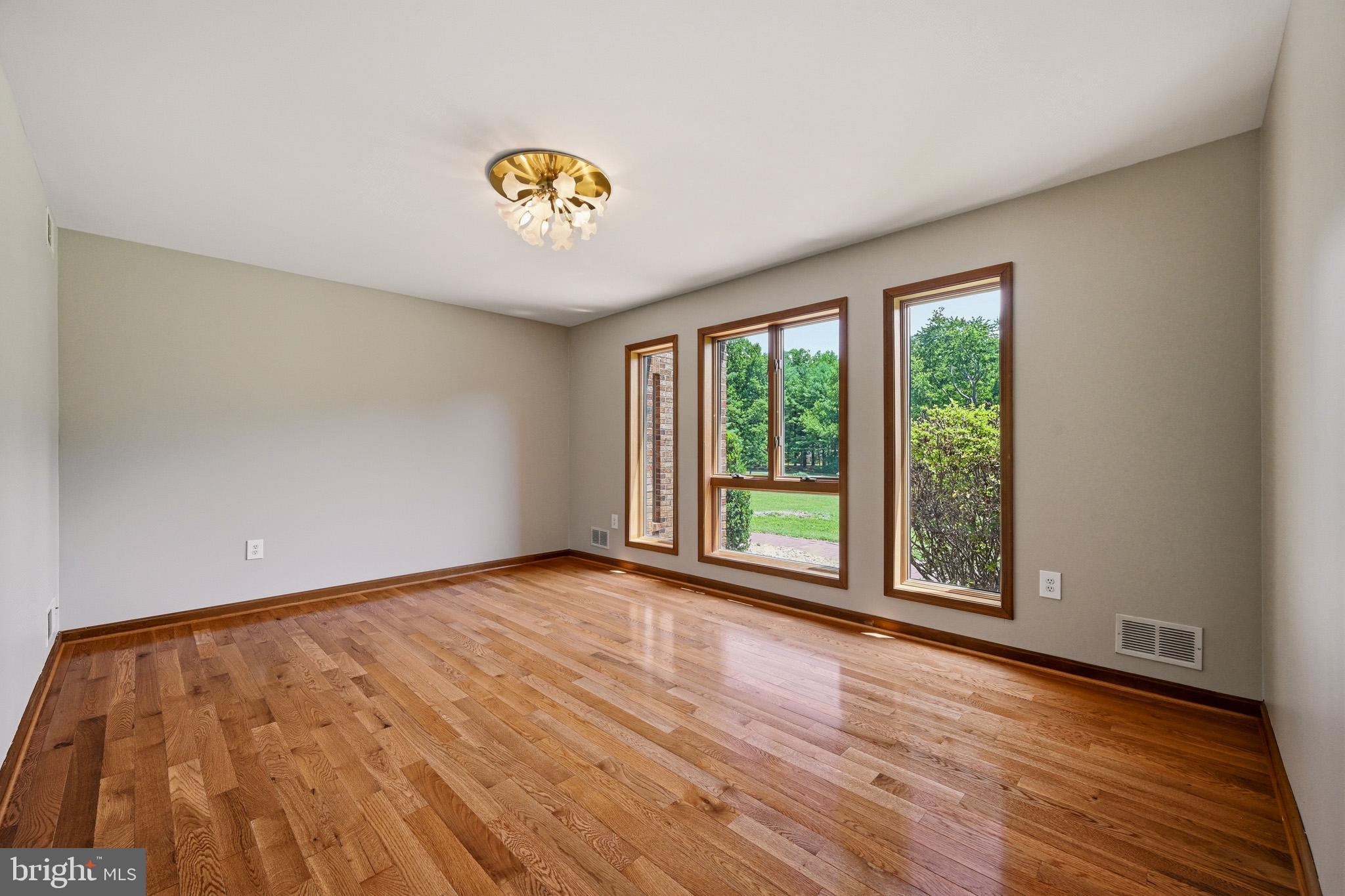 SIMPSON WOODS - Residential