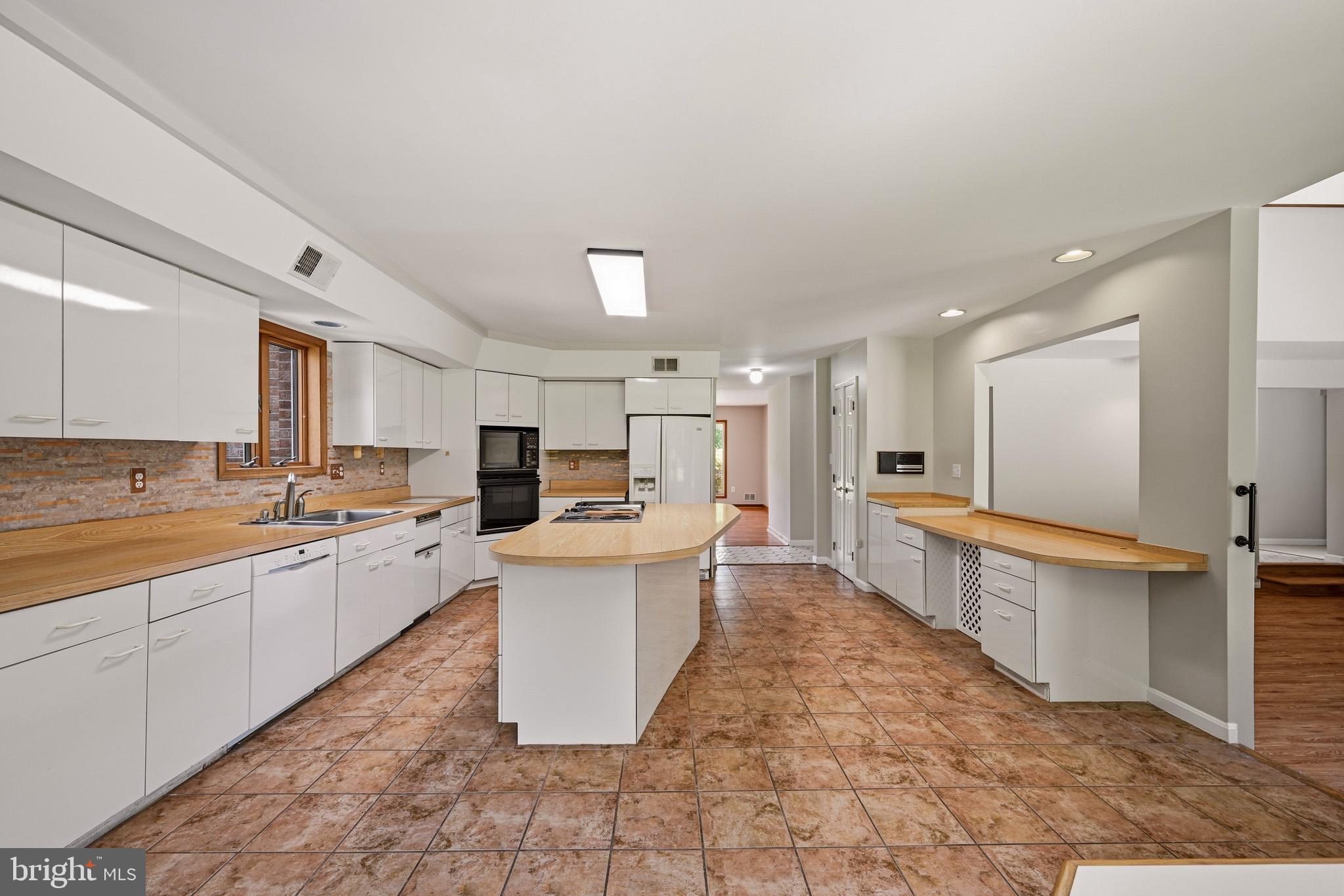 SIMPSON WOODS - Residential