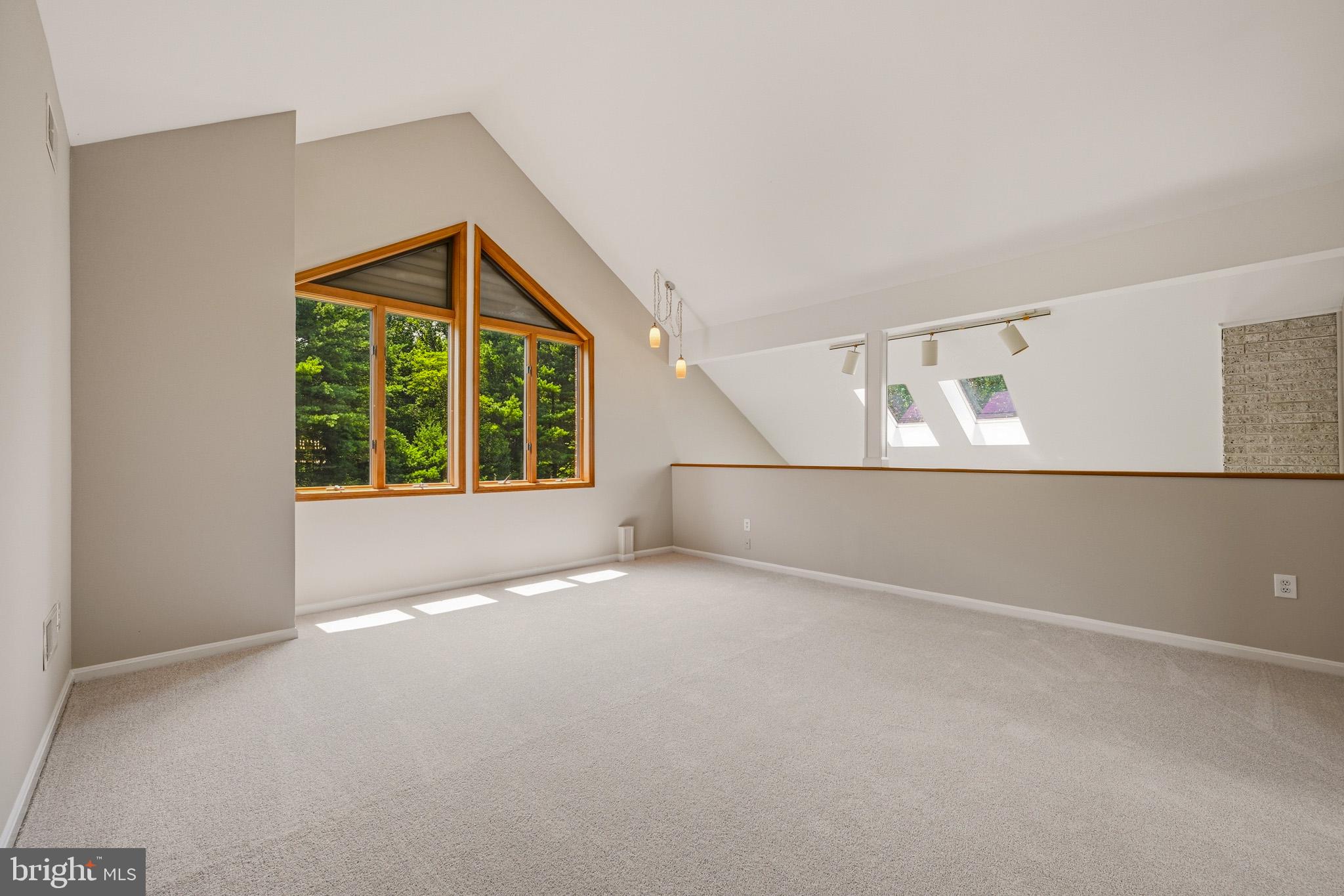 SIMPSON WOODS - Residential