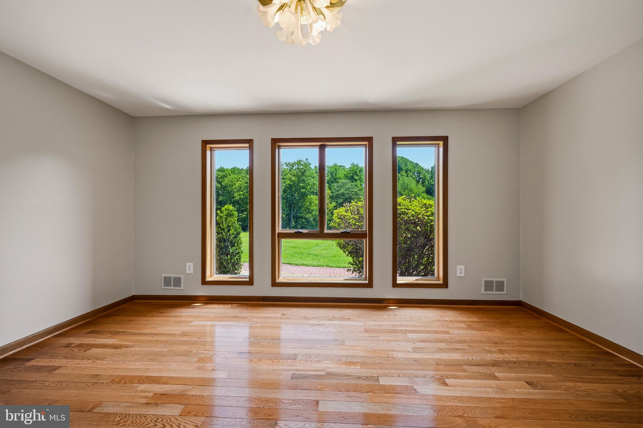 SIMPSON WOODS - Residential