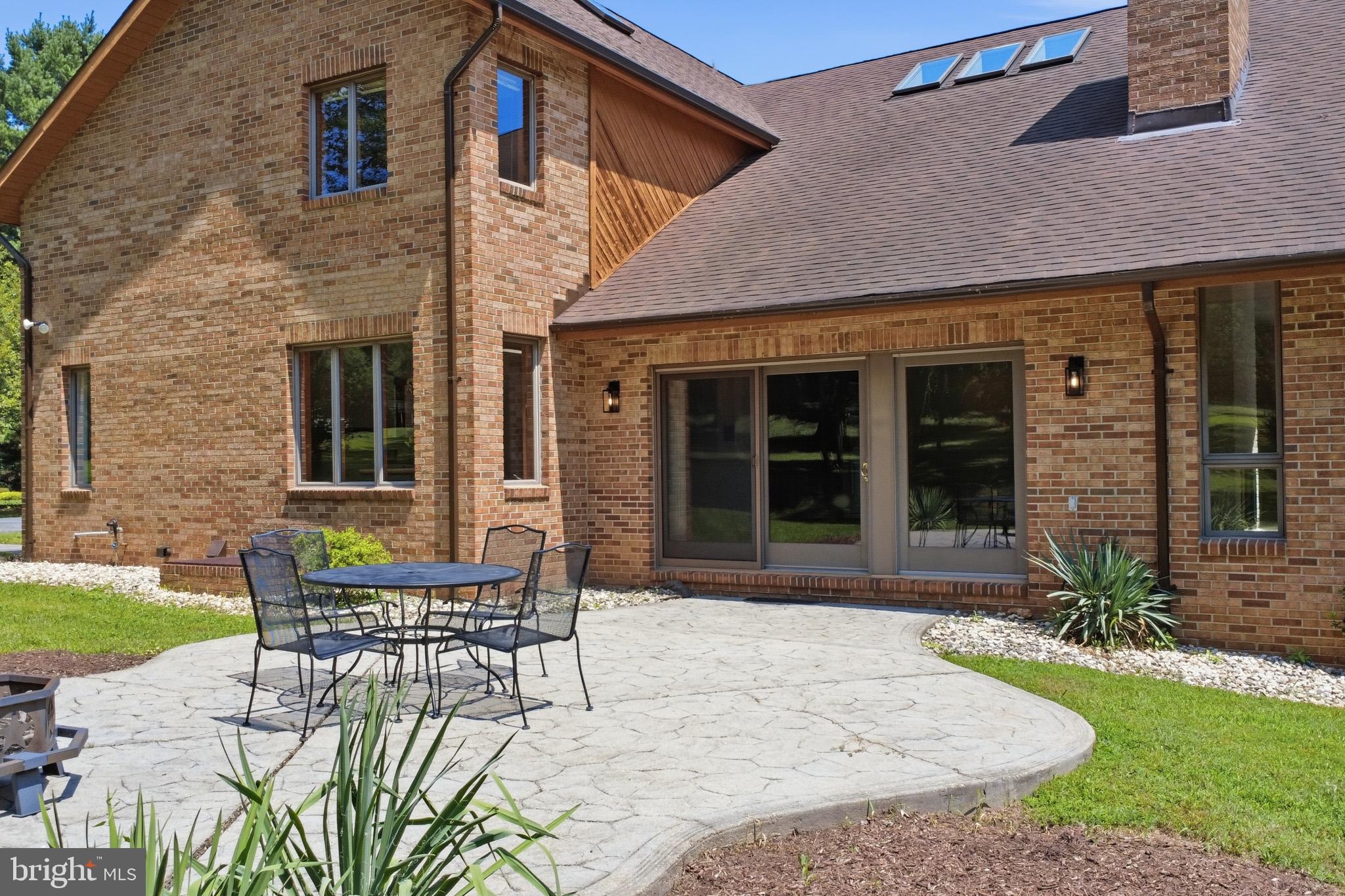 SIMPSON WOODS - Residential