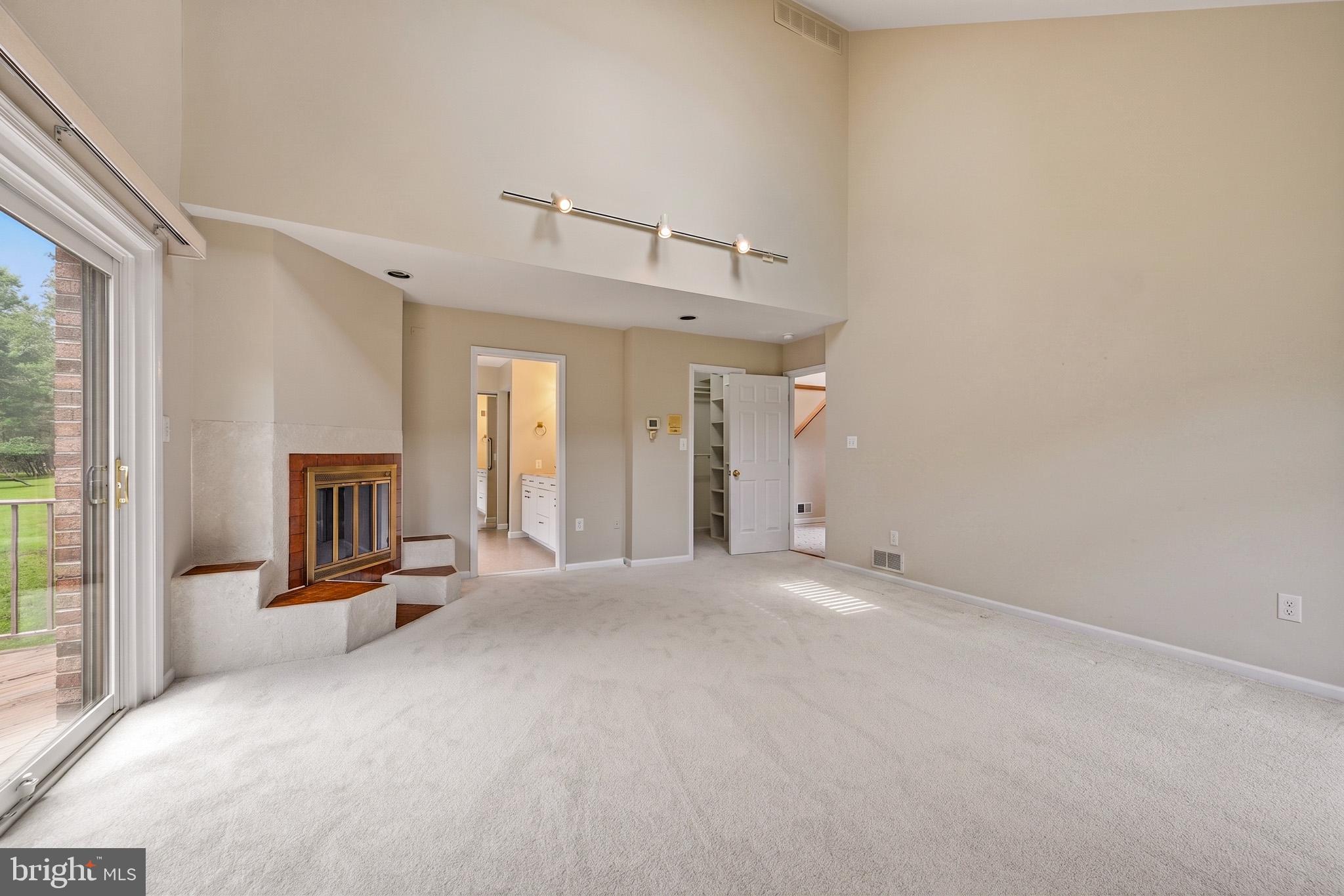 SIMPSON WOODS - Residential