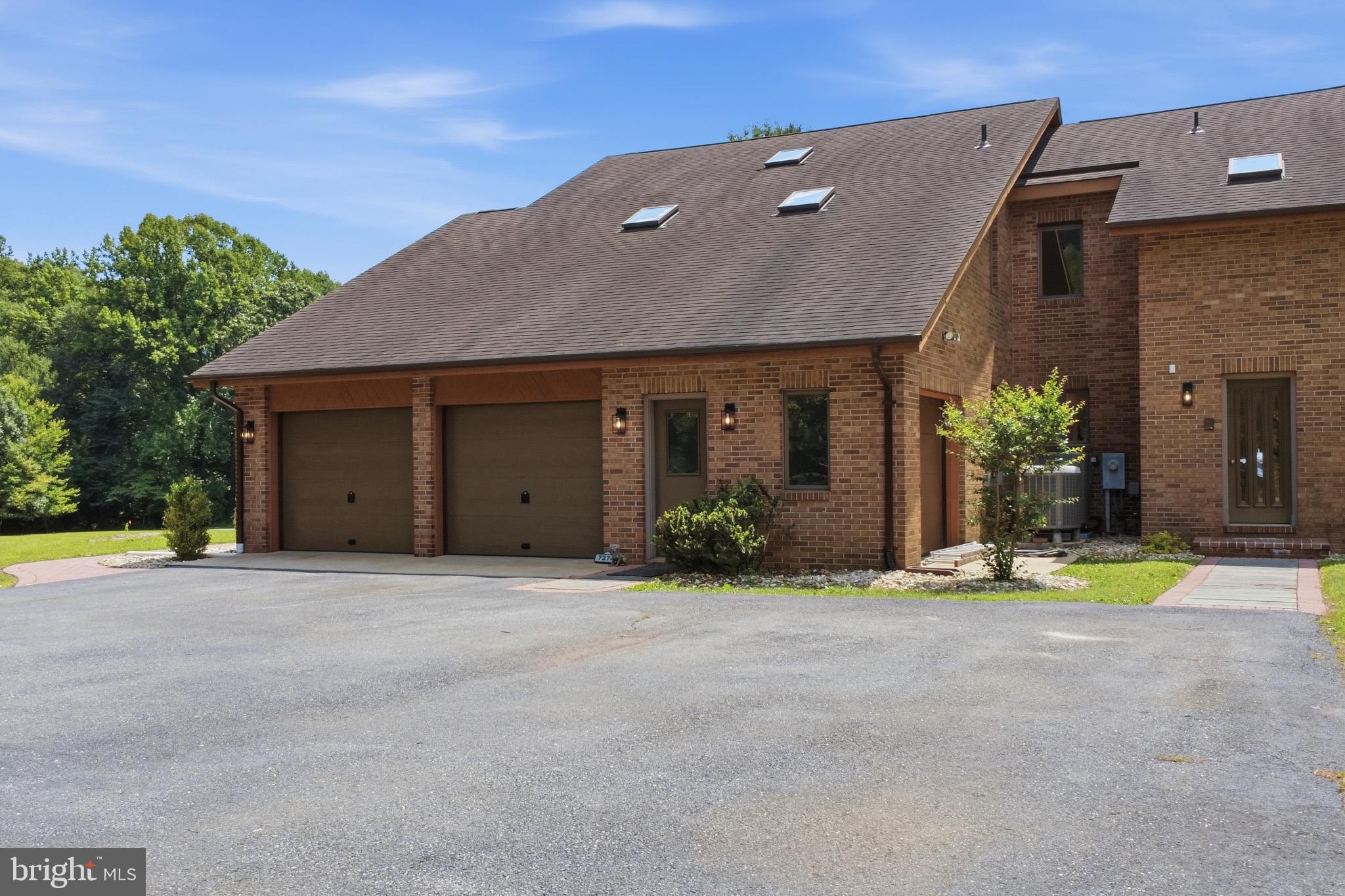 SIMPSON WOODS - Residential