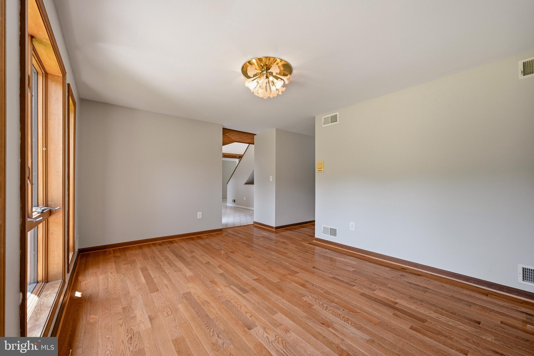 SIMPSON WOODS - Residential